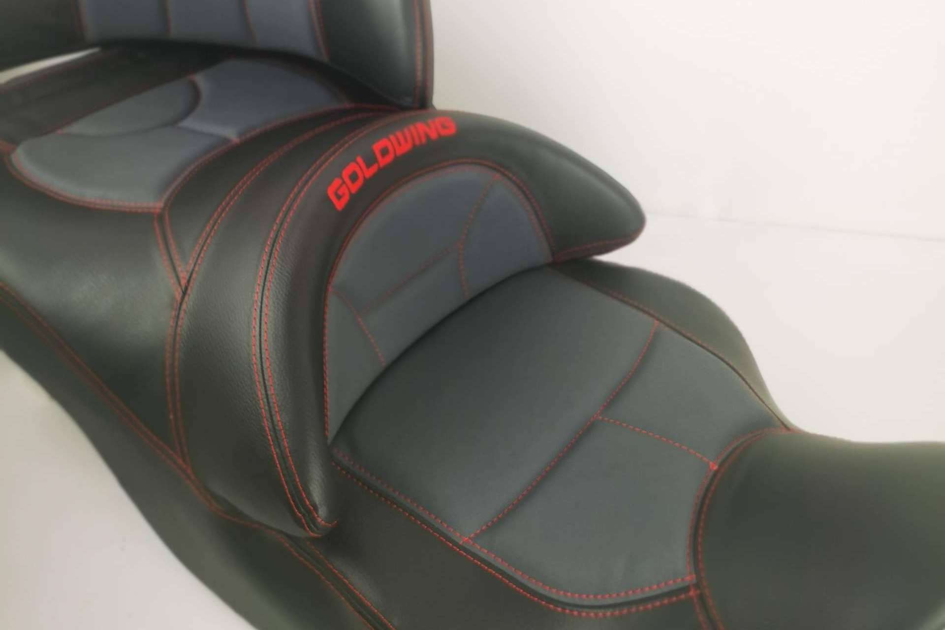 Transformación del asiento de moto, de la mano de JM Fundas