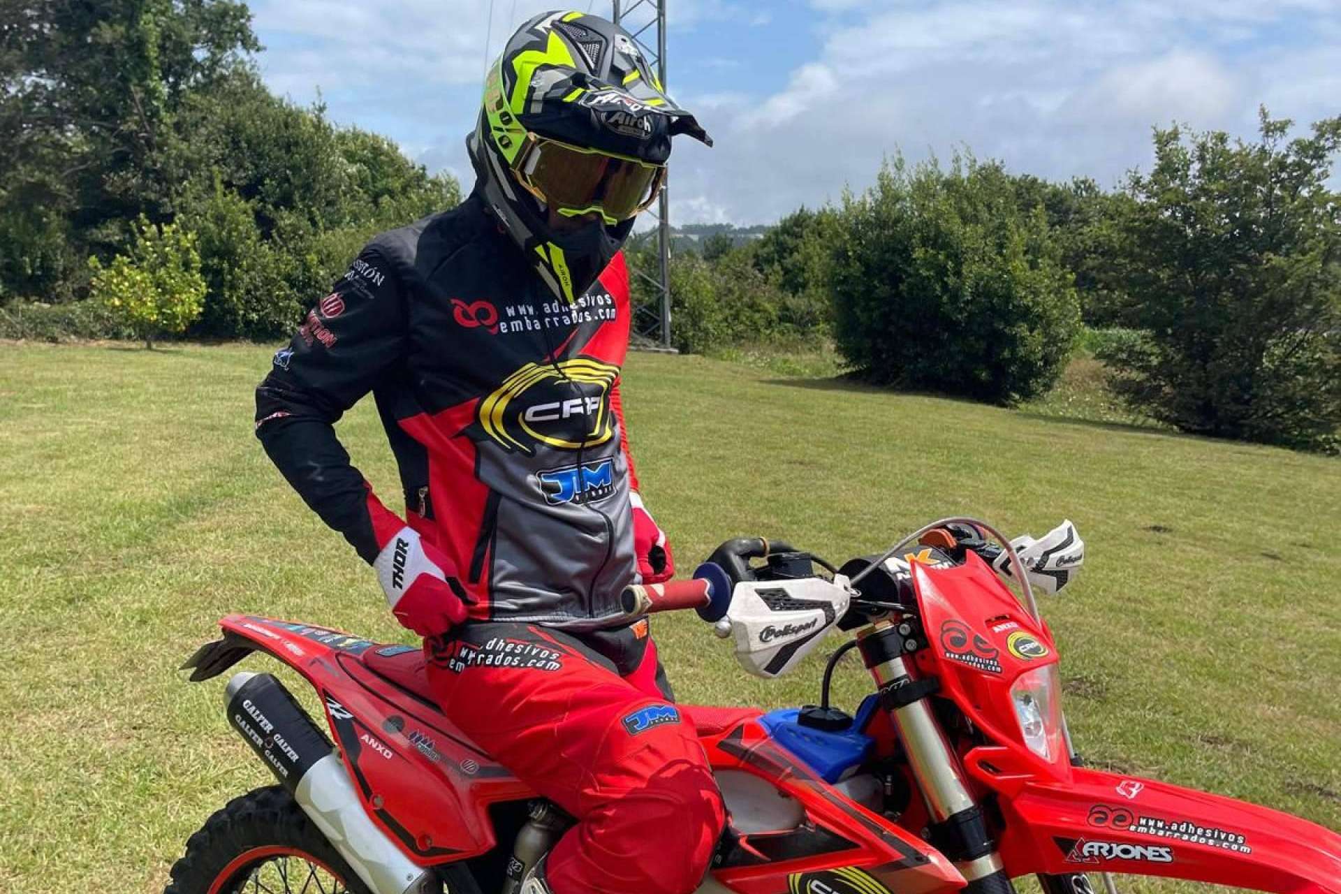 La oferta de camisetas de motocross de ADHESIVOSEMBARRADOS