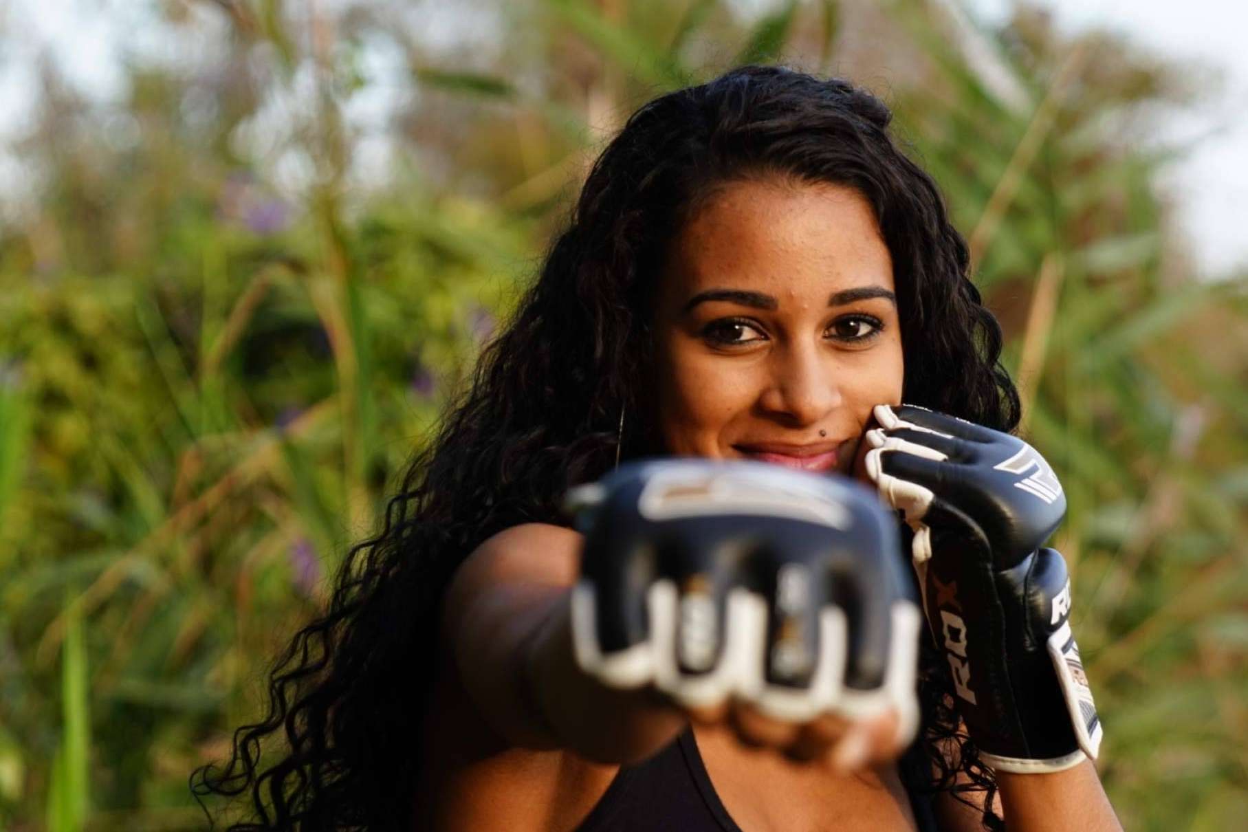 Thais de Moura ofrece clases de defensa personal femenina en La Nucía