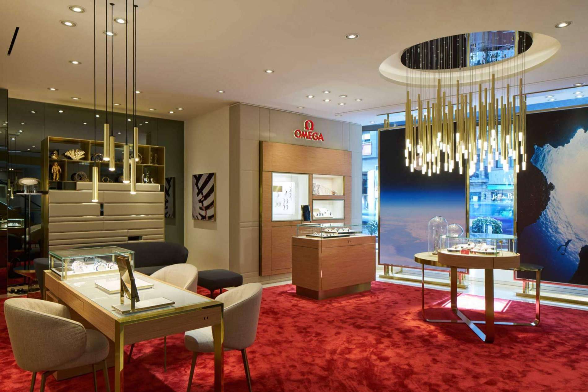 The Embassy inaugura un renovado espacio con sus exclusivos relojes Omega