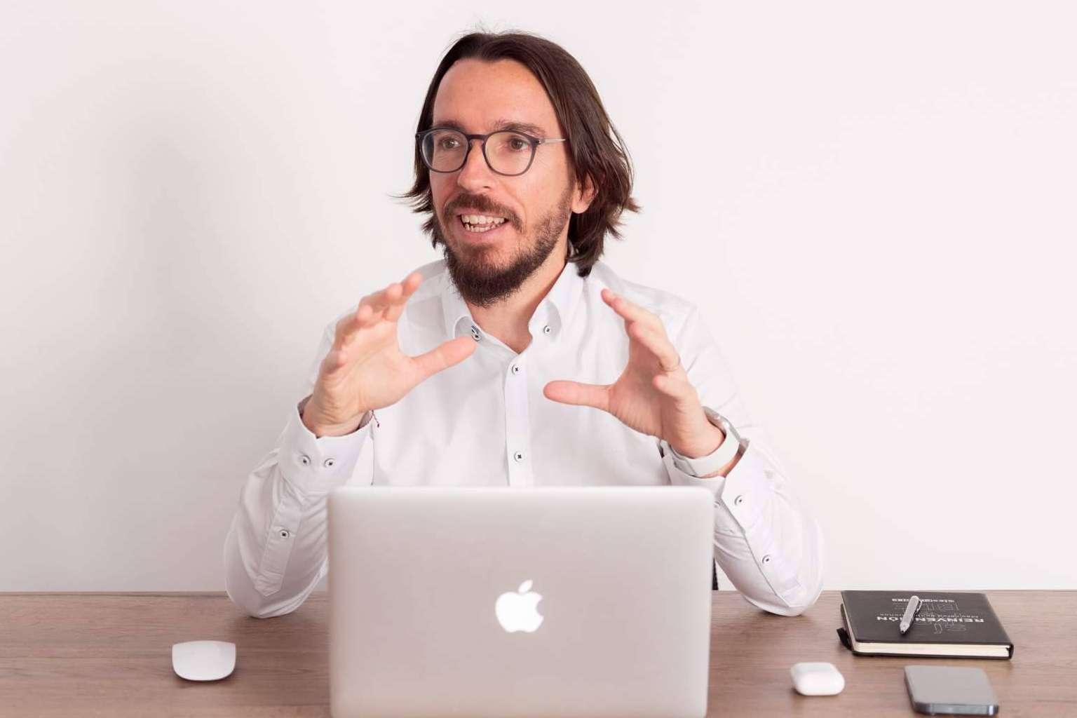¿Cómo crear, lanzar y posicionar un emprendimiento digital exitoso con Rubén Monllor?