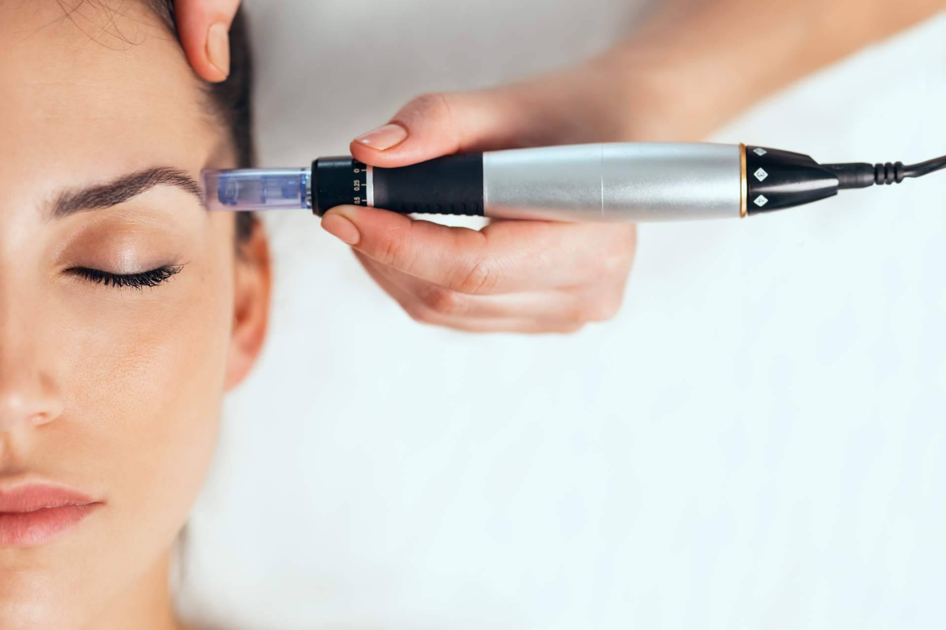 Innovadores tratamientos faciales en Alluring Clinic para un rostro radiante