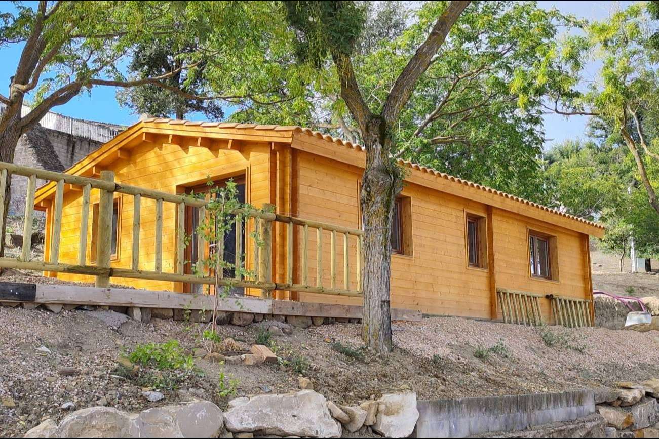 Montaje de casas de madera de calidad en toda España, de la mano de Casas de Madera Bálticas