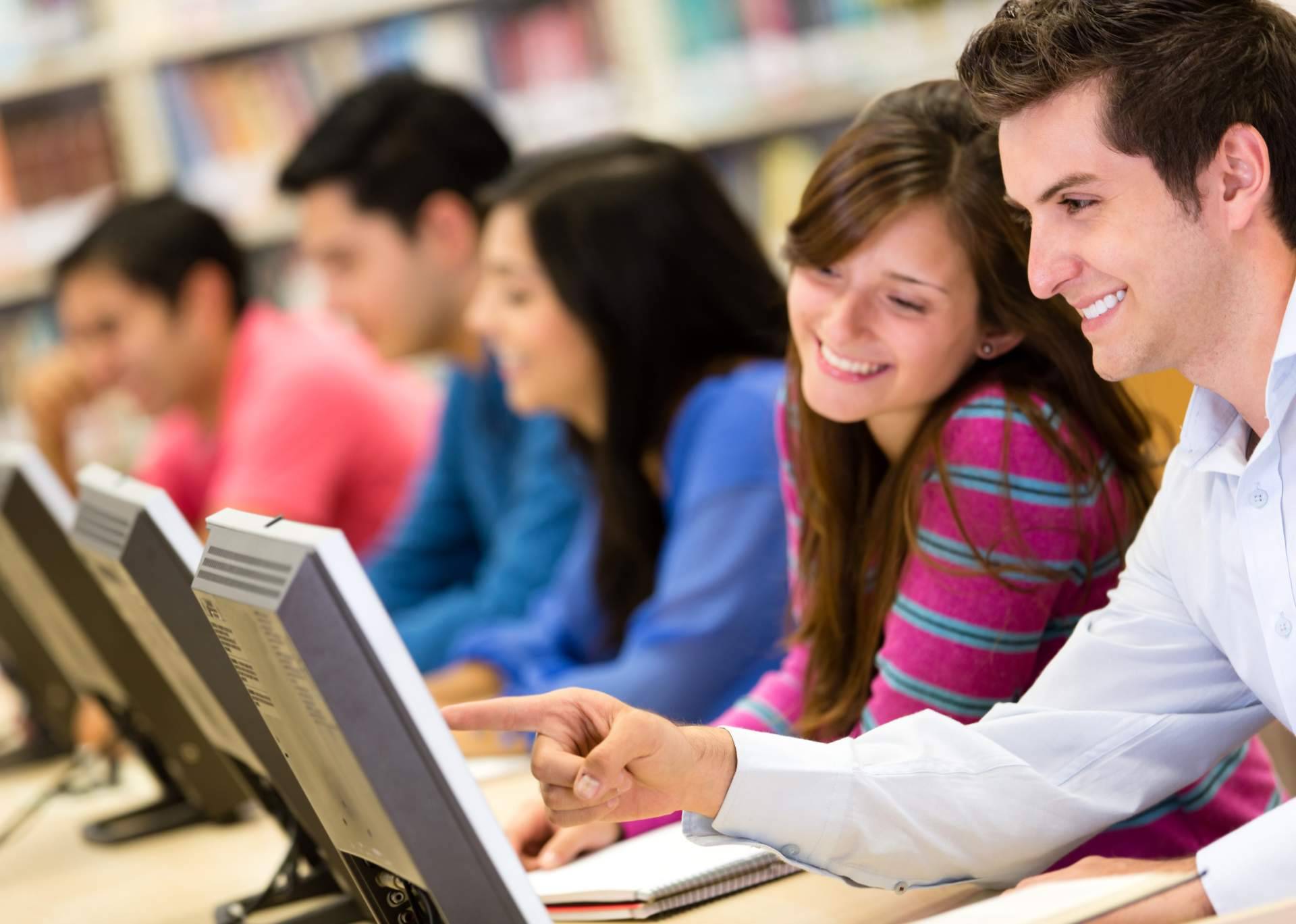 Estudiar en ENEB es fácil y flexible con su metodología de estudio a distancia