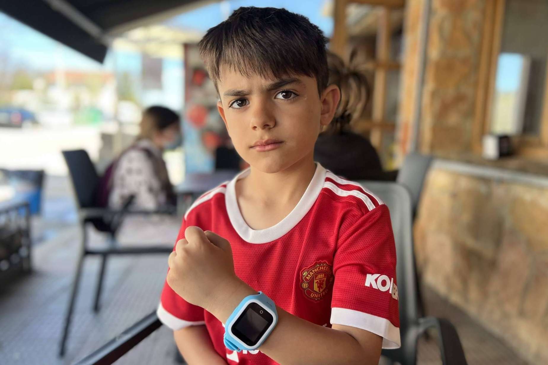 ¿Cómo mantener a los niños localizados en todo momento durante un viaje familiar?
