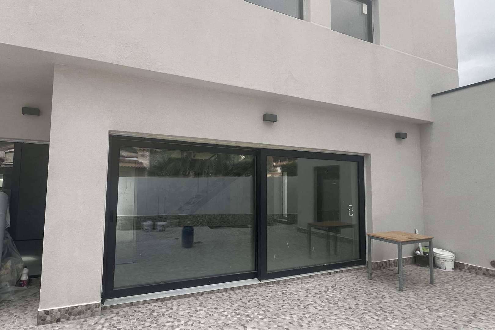 Arsitek Studio busca redefinir el diseño arquitectónico moderno, de la mano de propuestas innovadoras y funcionales