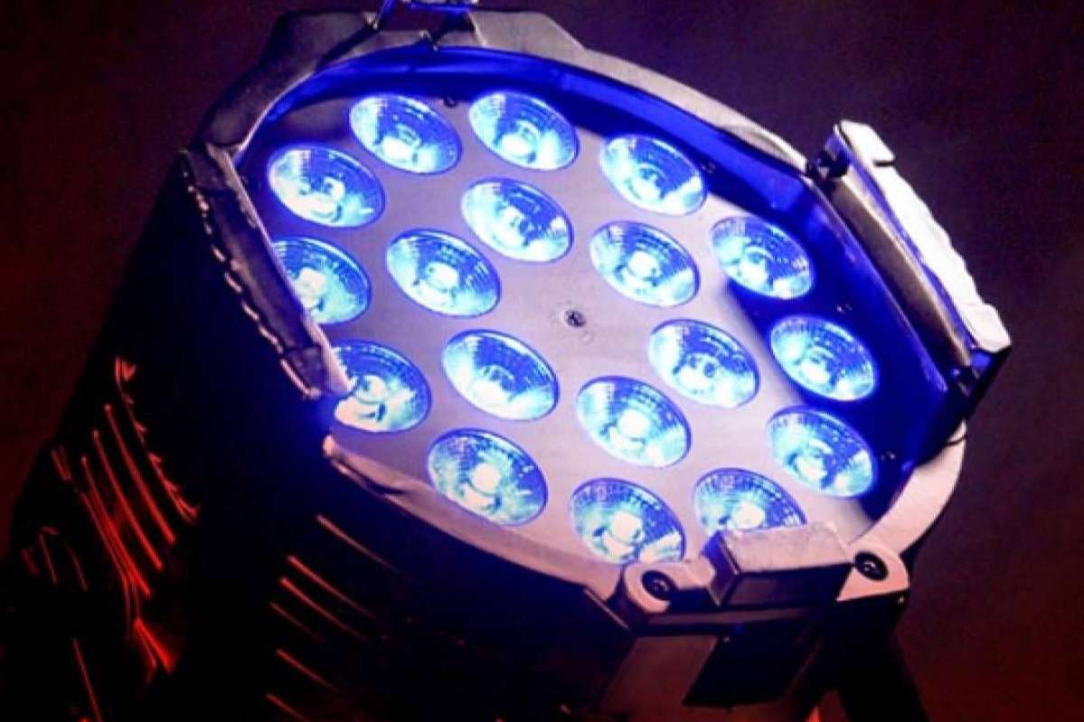 Luces y efectos para organizar una fiesta