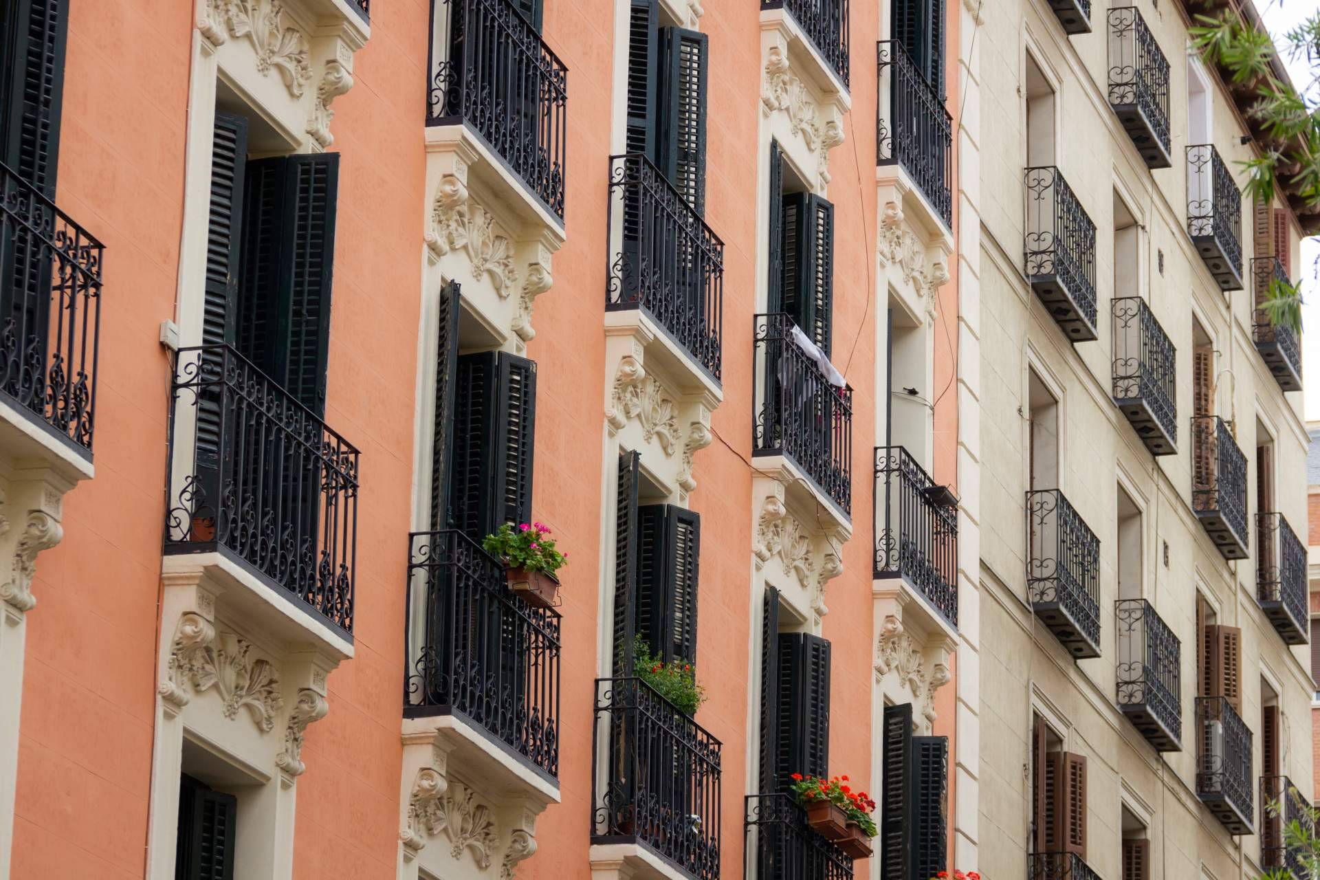 Impacto de las comisiones en el mercado inmobiliario y alternativas sin coste