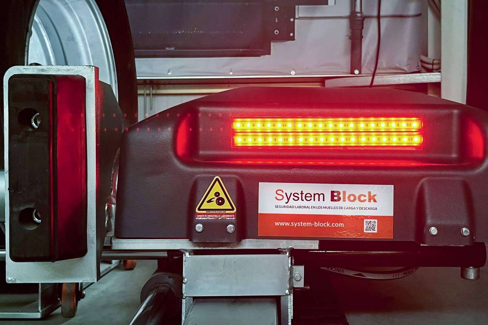 SYSTEM BLOCK revoluciona la seguridad laboral en los muelles de carga y descarga