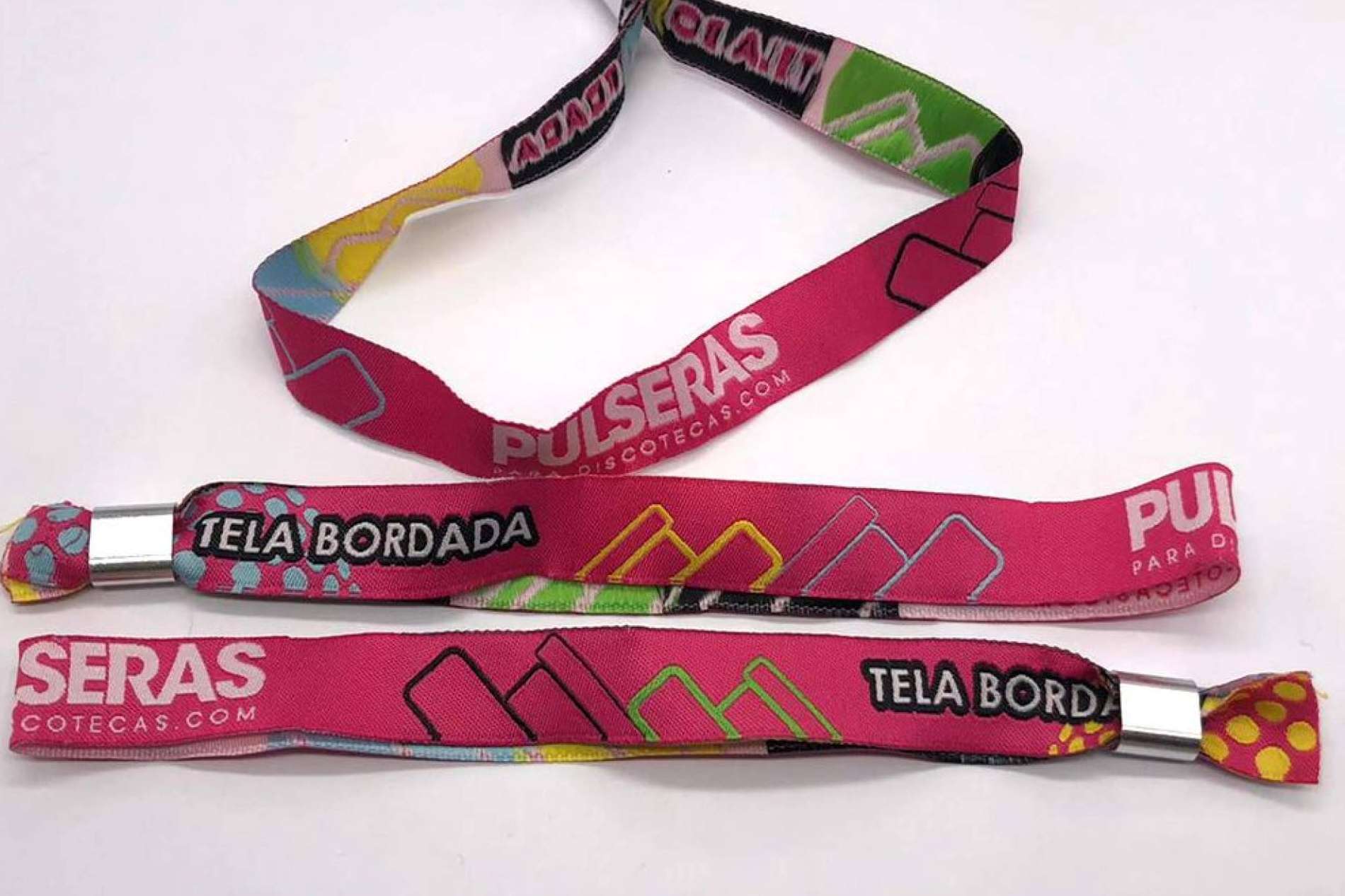 Pulserasparadiscotecas presenta sus pulseras de tela personalizadas para eventos memorables