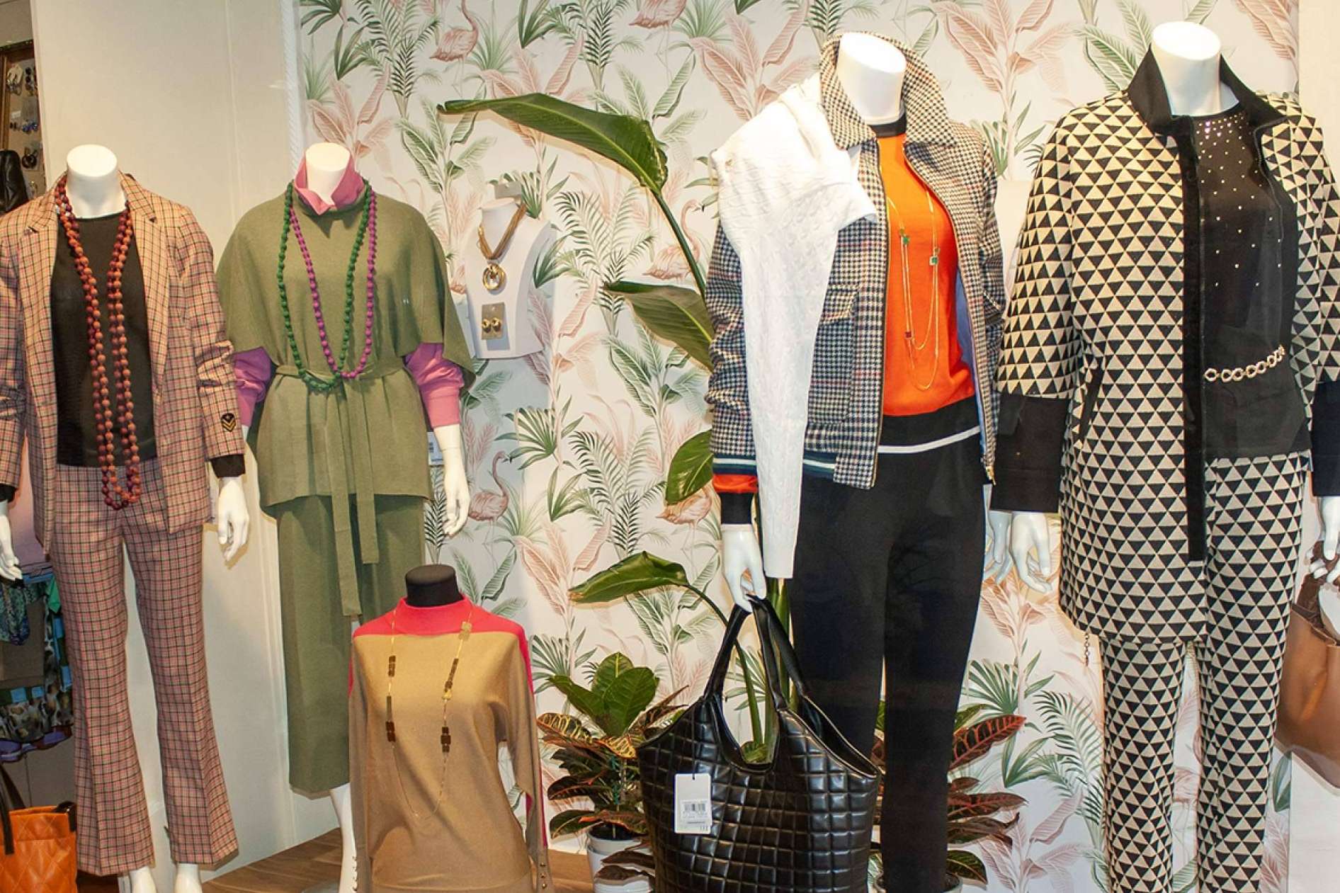 Enrique Pellejero celebra 50 años de elegancia y estilo con su tienda multimarca
