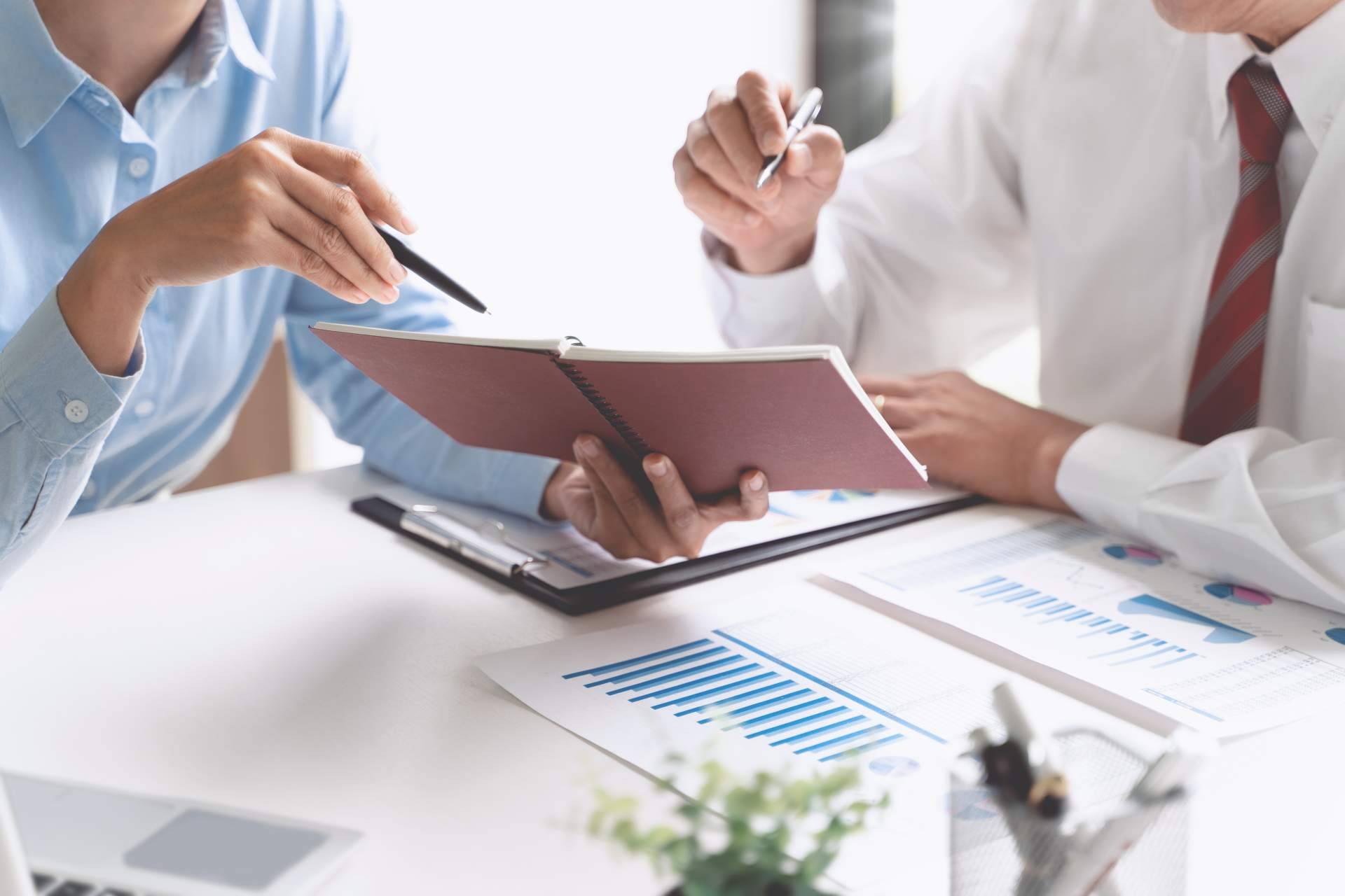 Consulting 21 ofrece servicios integrales de asesoría fiscal y contable en Madrid y Valencia