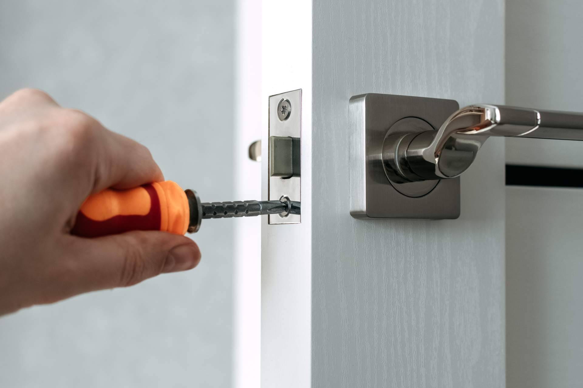 Cerrajeros Almería Misterkey24h; líderes en servicios integrales de cerrajería en Almería