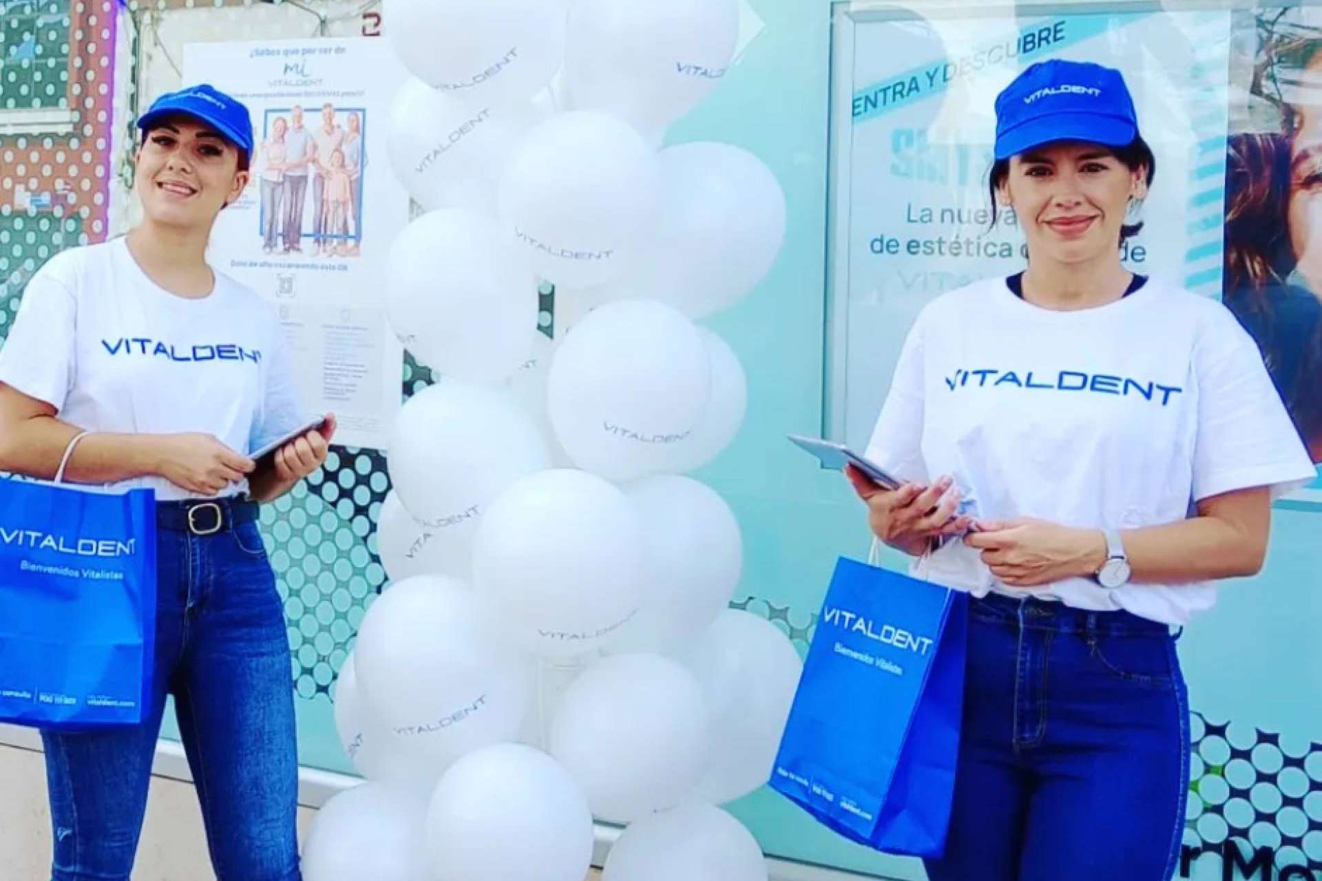 Ecotáctil refuerza su experiencia en servicios de azafatas y promotores para eventos