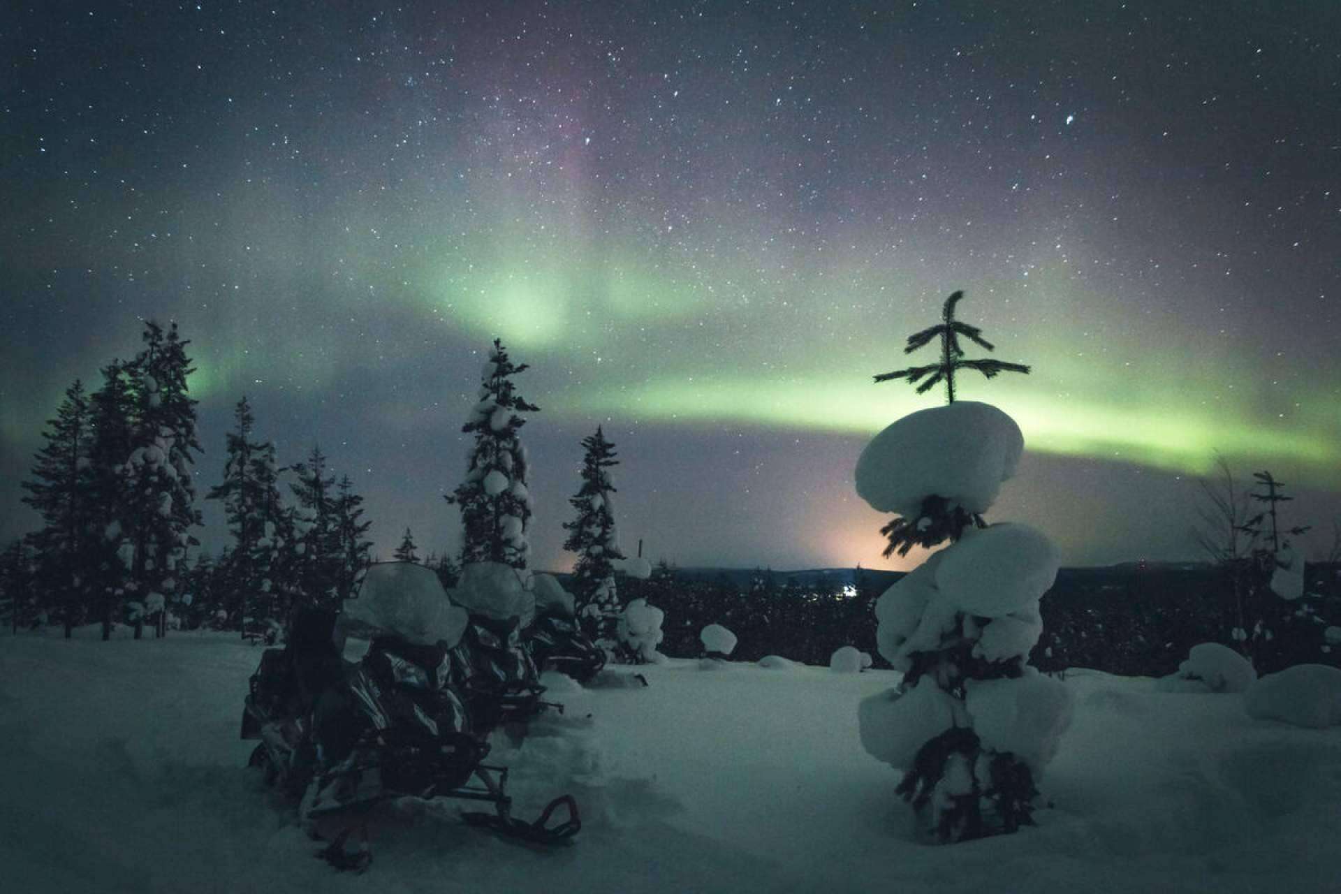 Iglús de cristal en Laponia para vivir noches mágicas bajo las auroras boreales