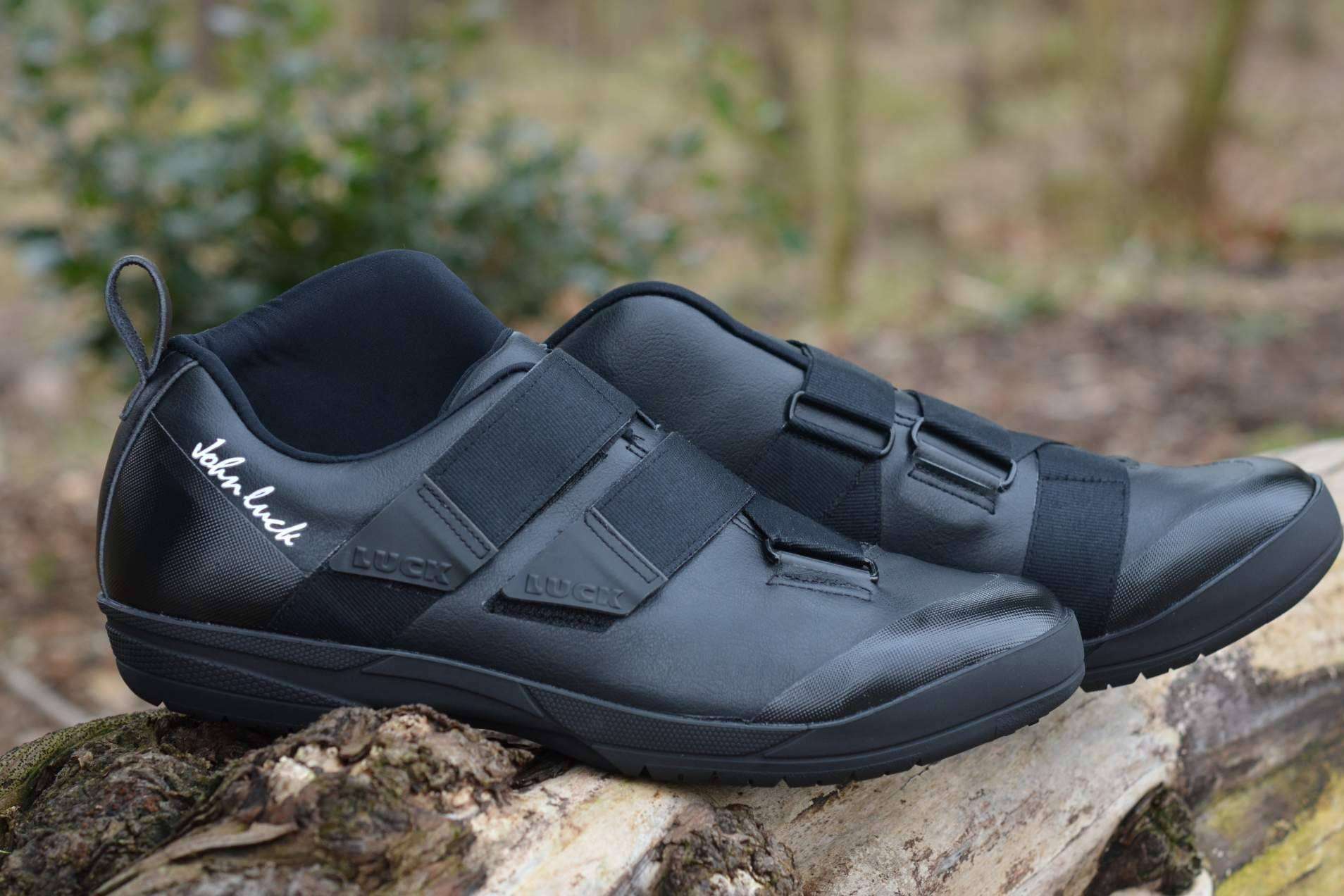 Zapatillas de ciclismo barefoot; personalización y confort por John Luck