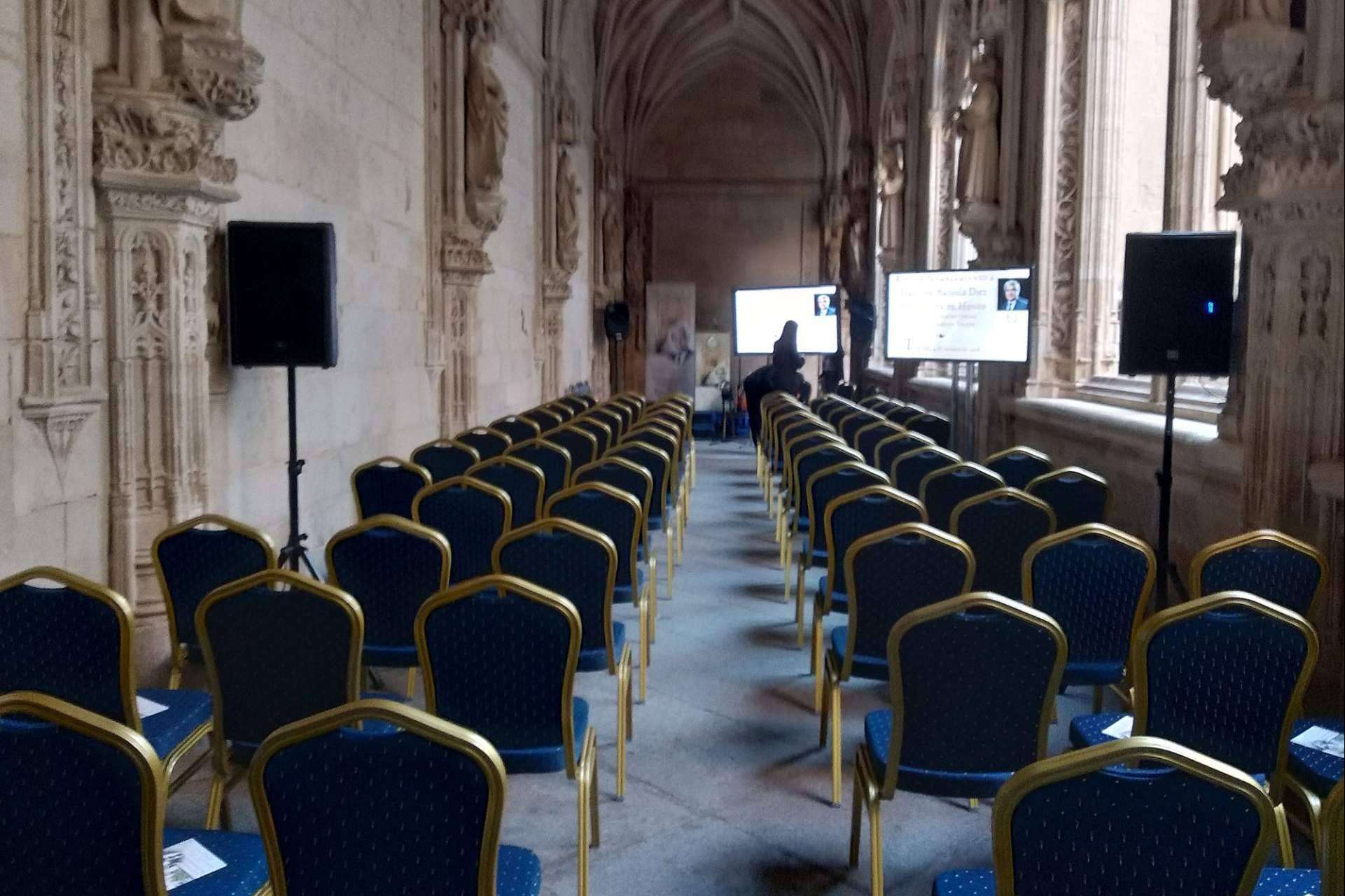 Soluciones audiovisuales profesionales para ferias y eventos corporativos en Madrid