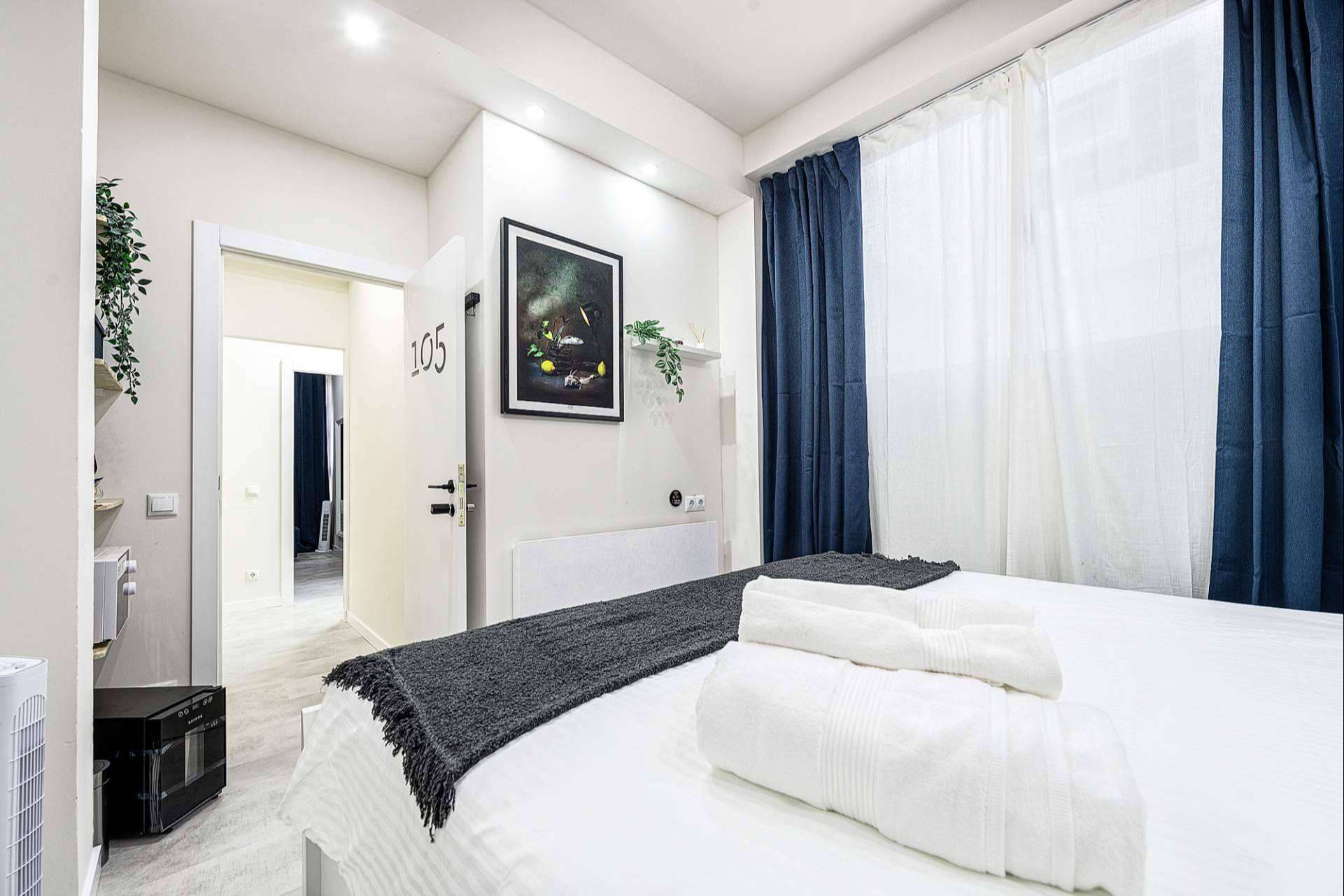 Rooms Canteras revoluciona el concepto de hostal boutique en Las Canteras, ofreciendo alojamiento económico y de calidad