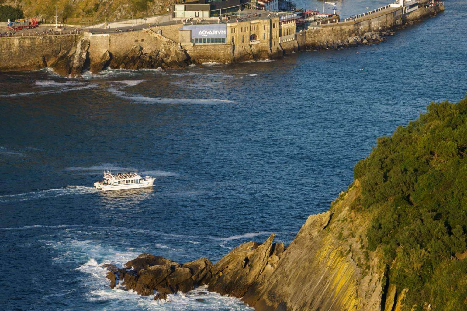 El Catamarán Finanzauto Ciudad San Sebastián inicia temporada con innovación y compromiso ambiental