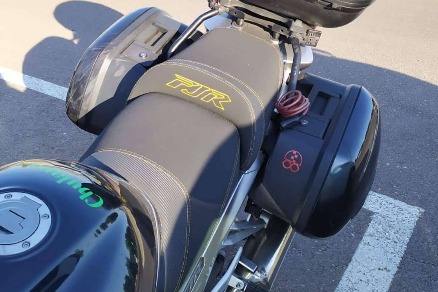 La diferencia está en los detalles; JM-FUNDAS apuesta por asientos de moto personalizados
