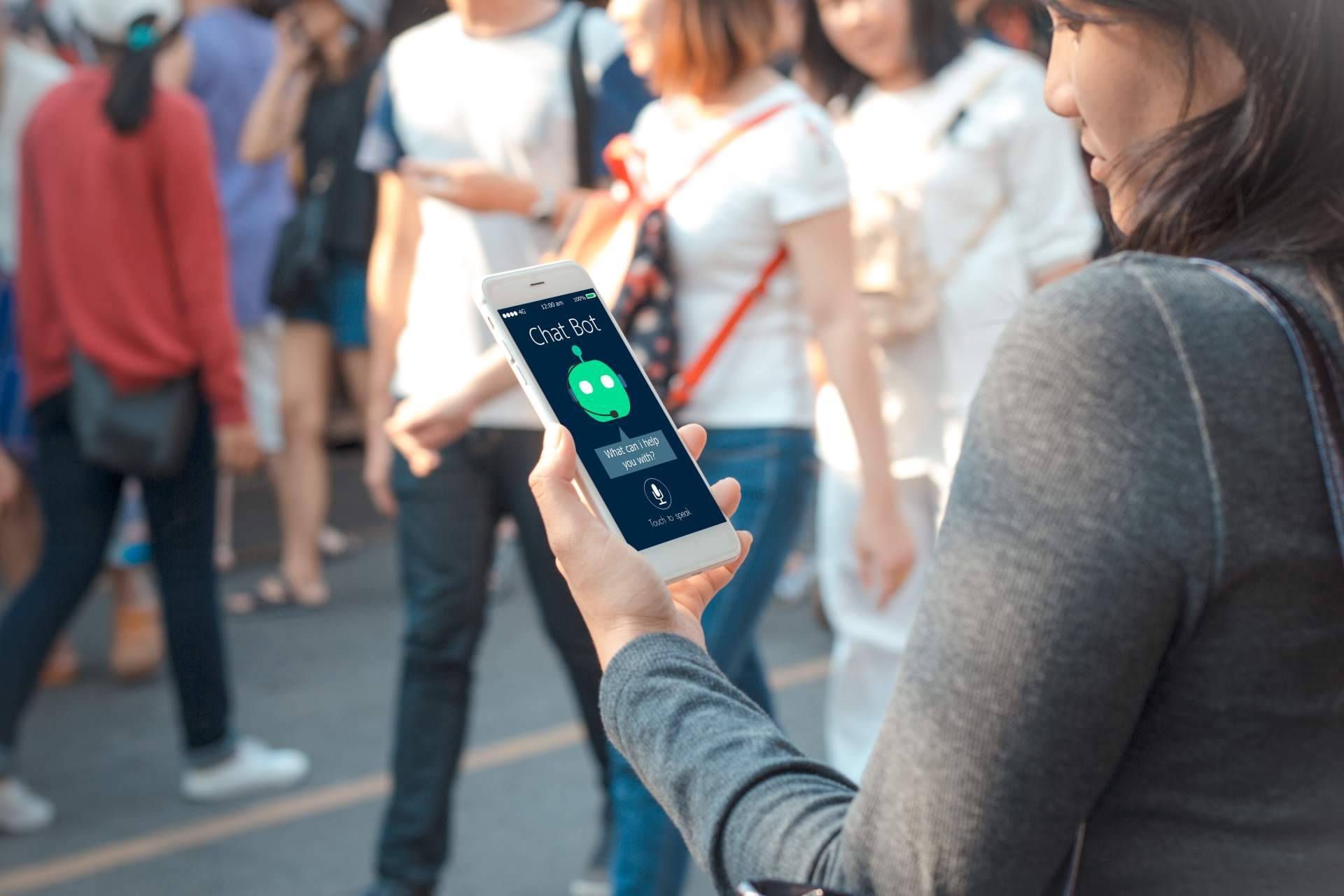 Empresas mejoran eficiencia con chatbots con IA desarrollados por Funneltropia
