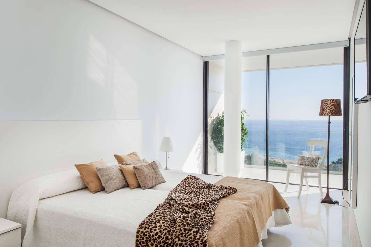 Alquiler vacacional en Cádiz con alma, Villa Alkaram redefine el concepto de villa de lujo en Zahara