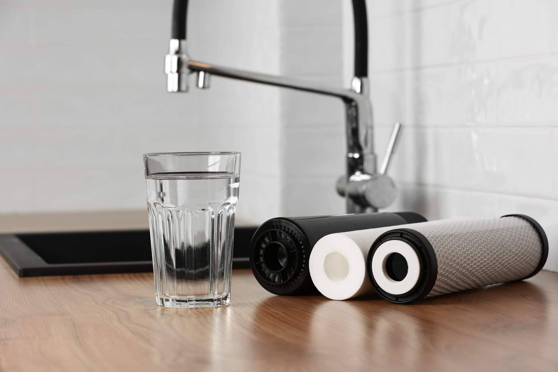 Soluciones de ósmosis doméstica asequibles y sin complicaciones con Revolution AQUA