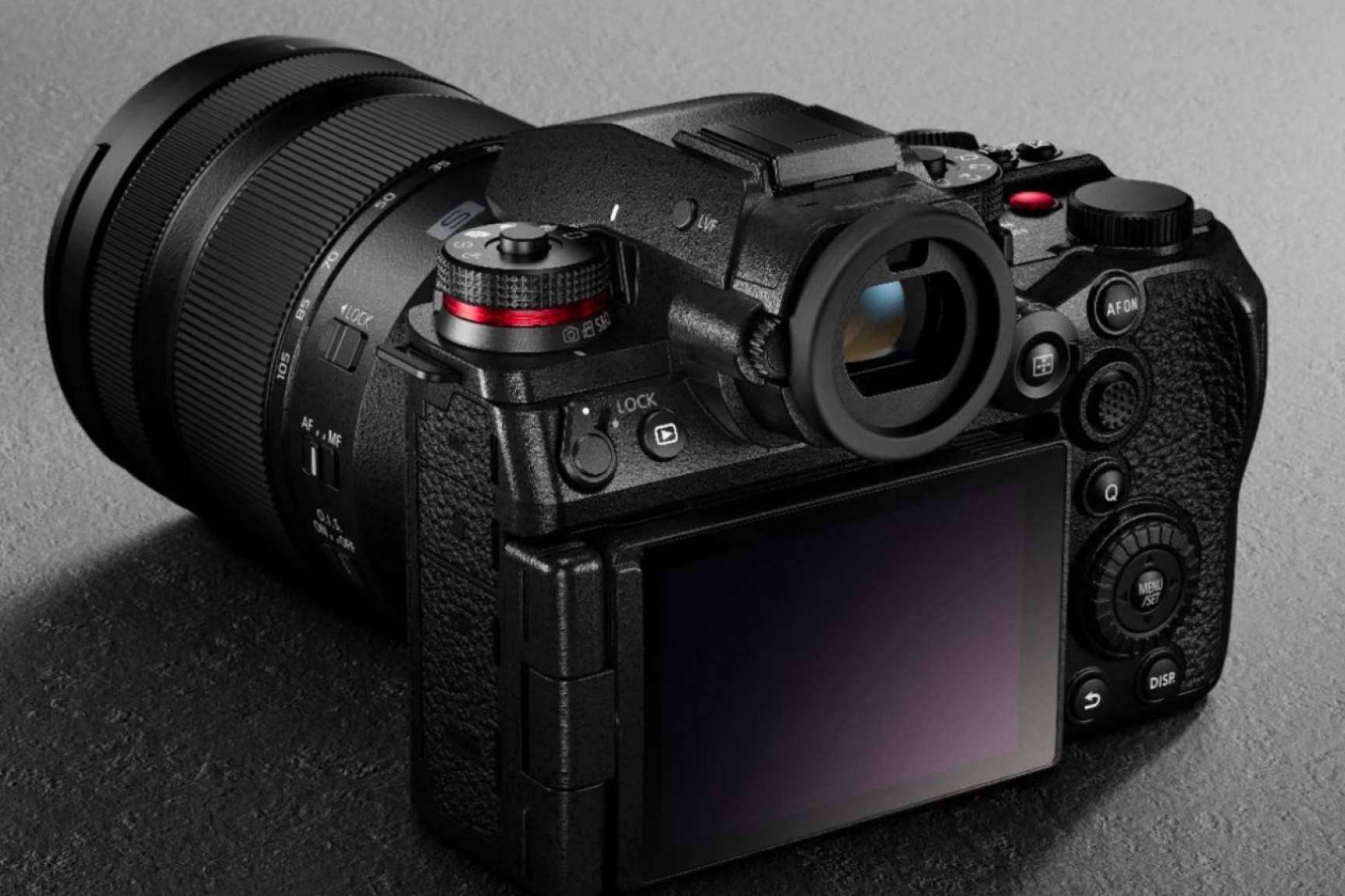 La Panasonic Lumix S1R II y el arte de no empezar de cero