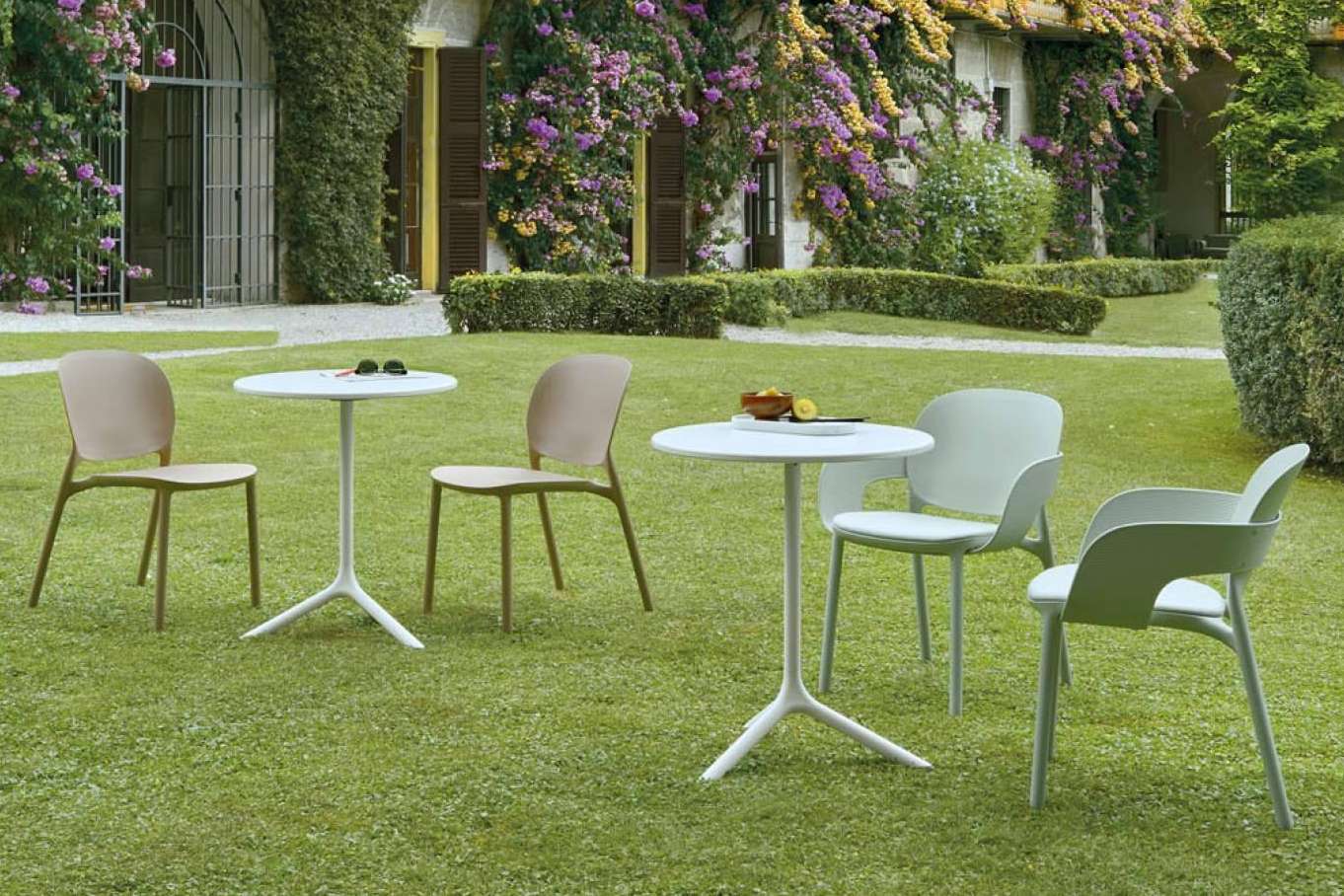 OfficeDeco amplía su catálogo de mobiliario para hostelería con opciones ideales para jardín