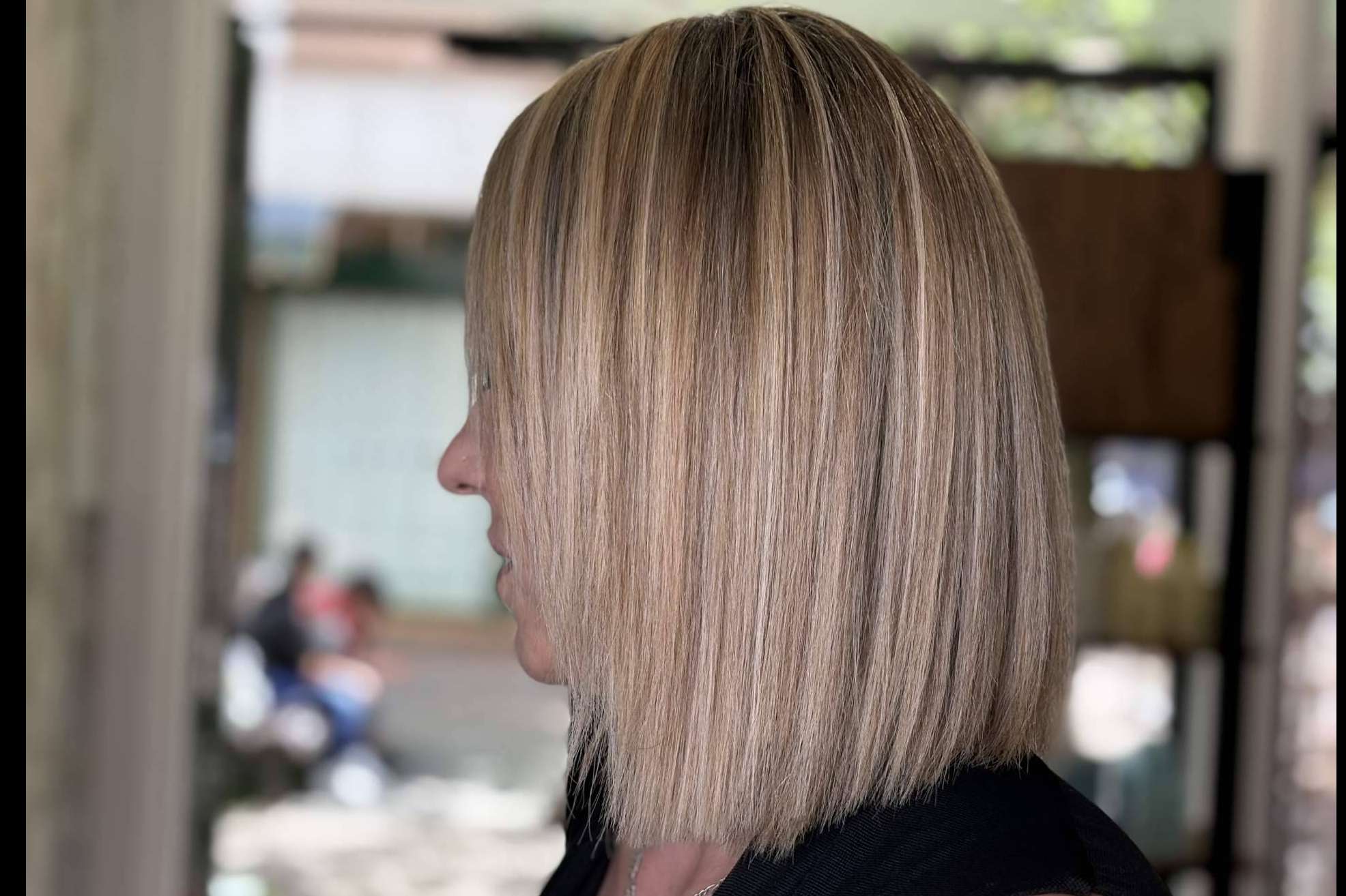 Corte Estilistas, referencia en coloración y mechas de calidad en Gijón, incorpora servicio de presoterapia