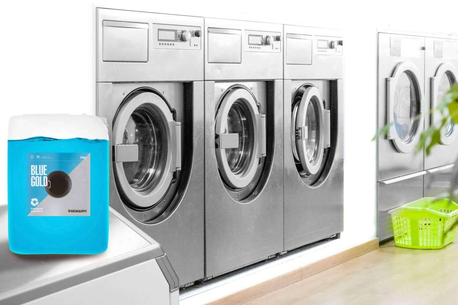 Eficiencia, sostenibilidad y resultados, los productos de Instaquim para lavanderías autoservicio