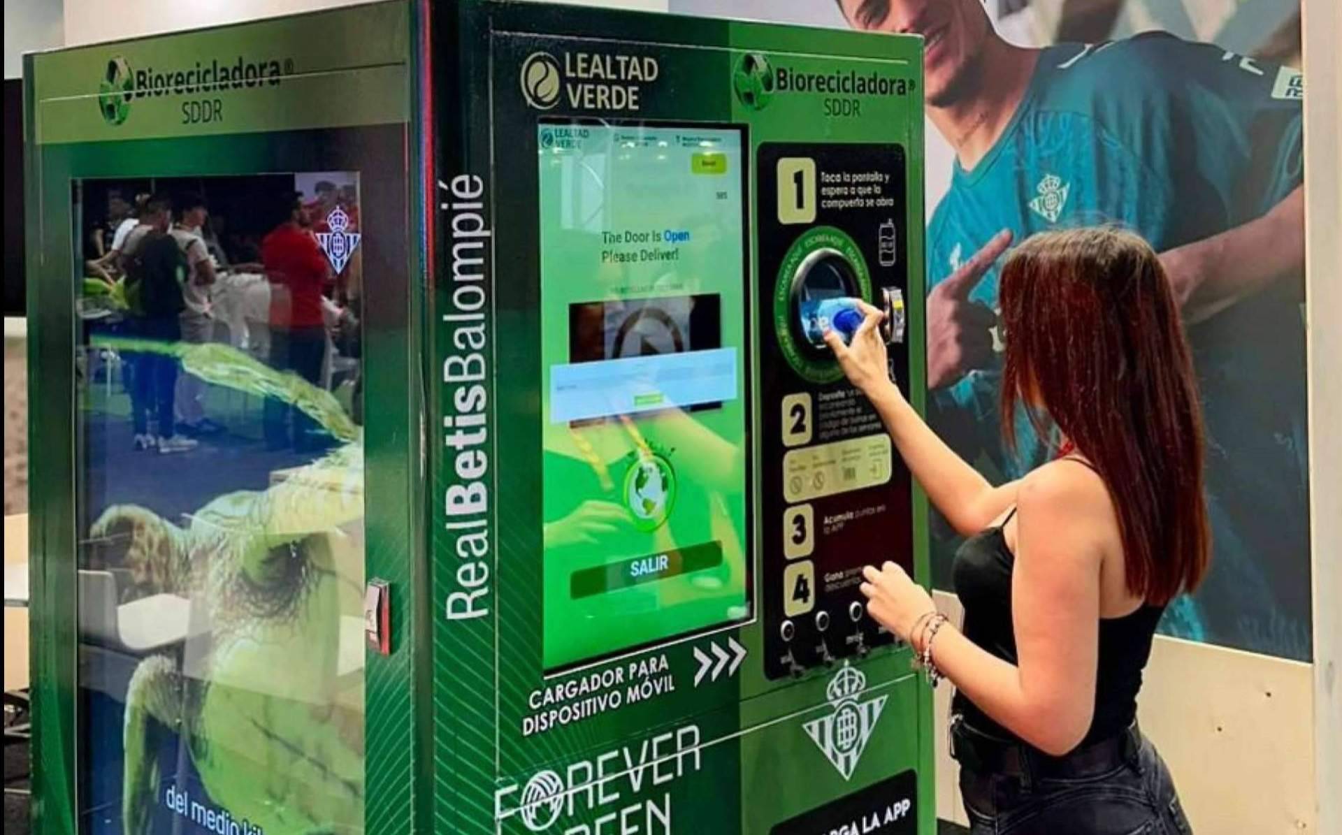 Máquinas biorecicladoras SDDR, Lealtad Verde promueve la sostenibilidad en empresas y comunidades