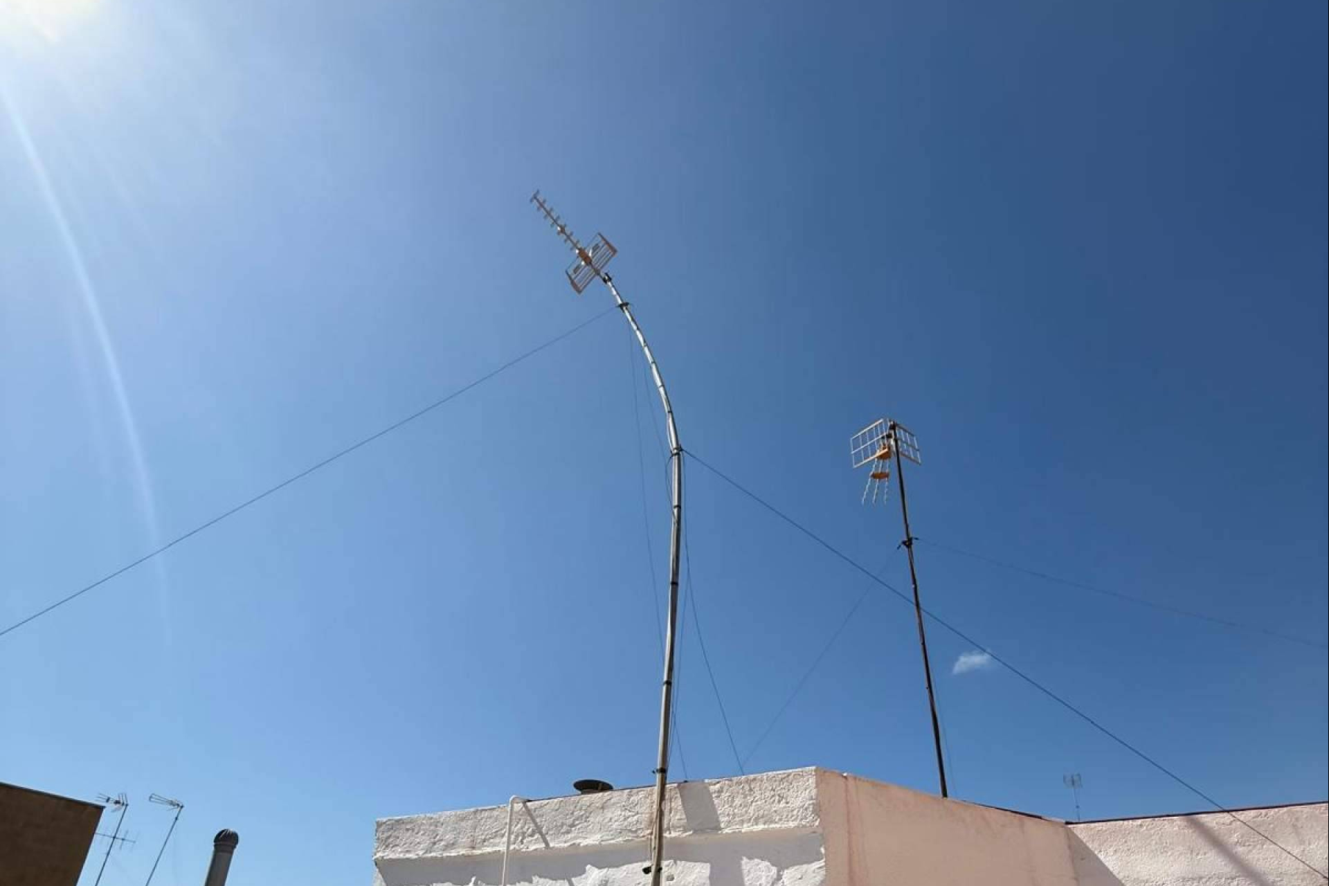 Antenistas Valencia refuerza su presencia en Puerto Sagunto con asistencia técnica completa