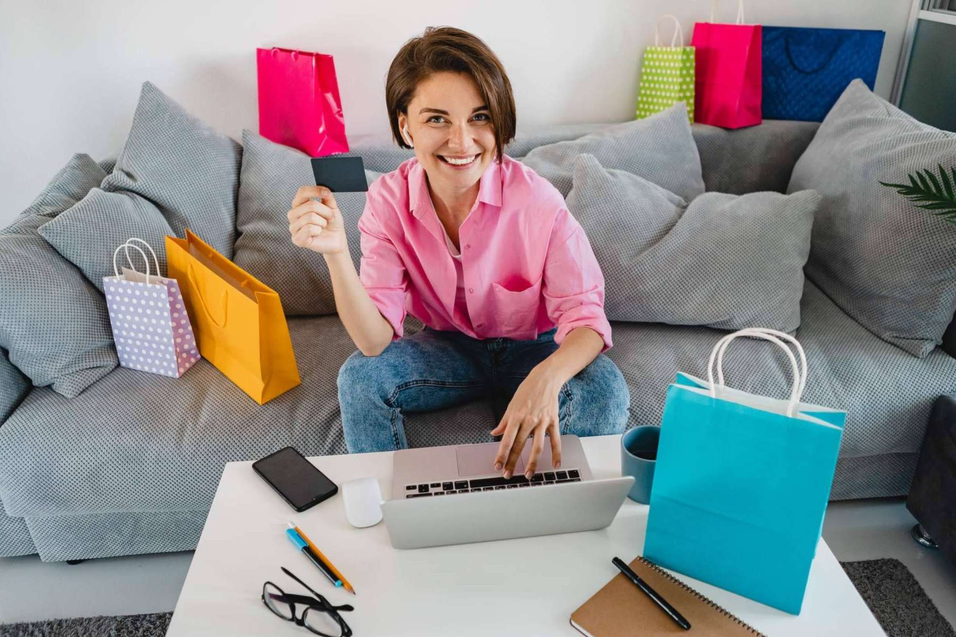 La tarjeta regalo multimarca ideaShopping ahora ya está disponible también en la GiftCardStore