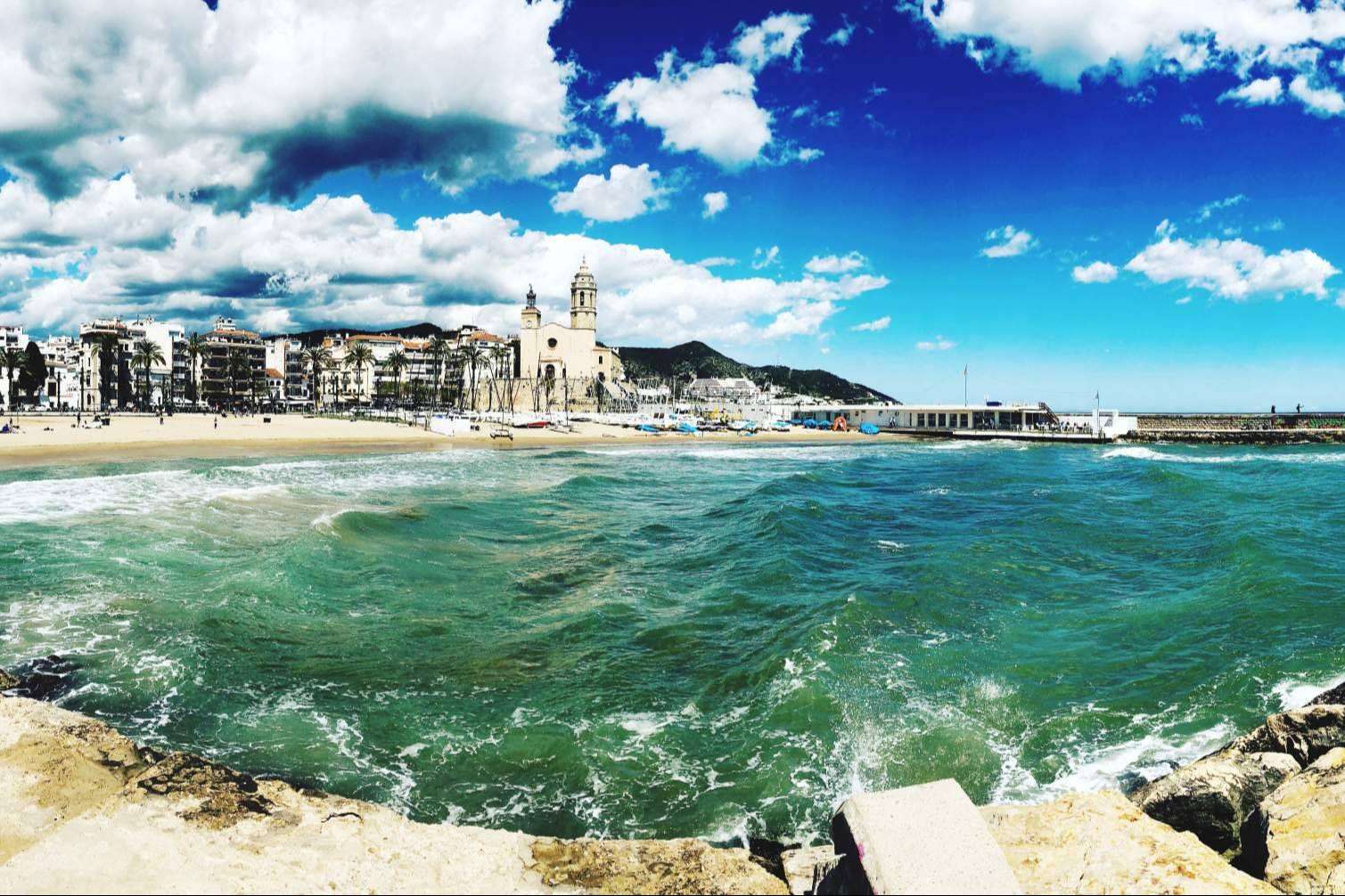 La Clau Élite, referente en la gestión de propiedades de lujo en Sitges desde hace más de 40 años