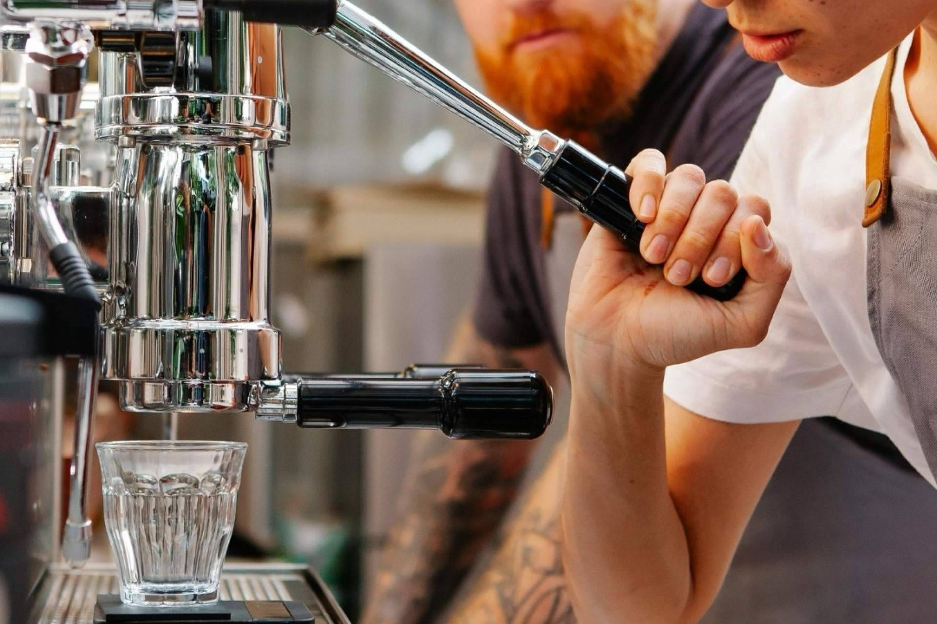 Cápsulas y Café transforma el servicio de café en hostelería y oficinas con orígenes selectos y tradición italiana
