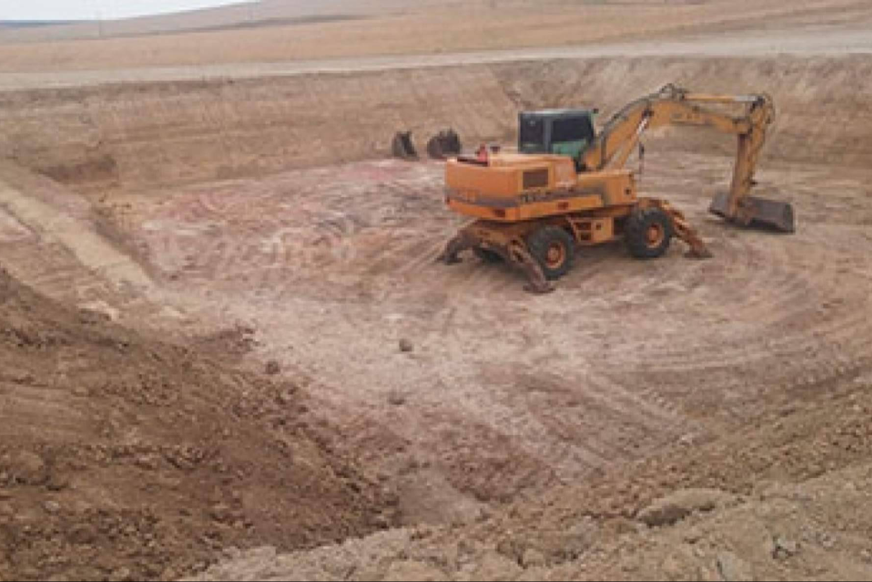 Control de Derrames impulsa el uso de bentonita sódica molida para sellar balsas de uso ganadero y agrícola
