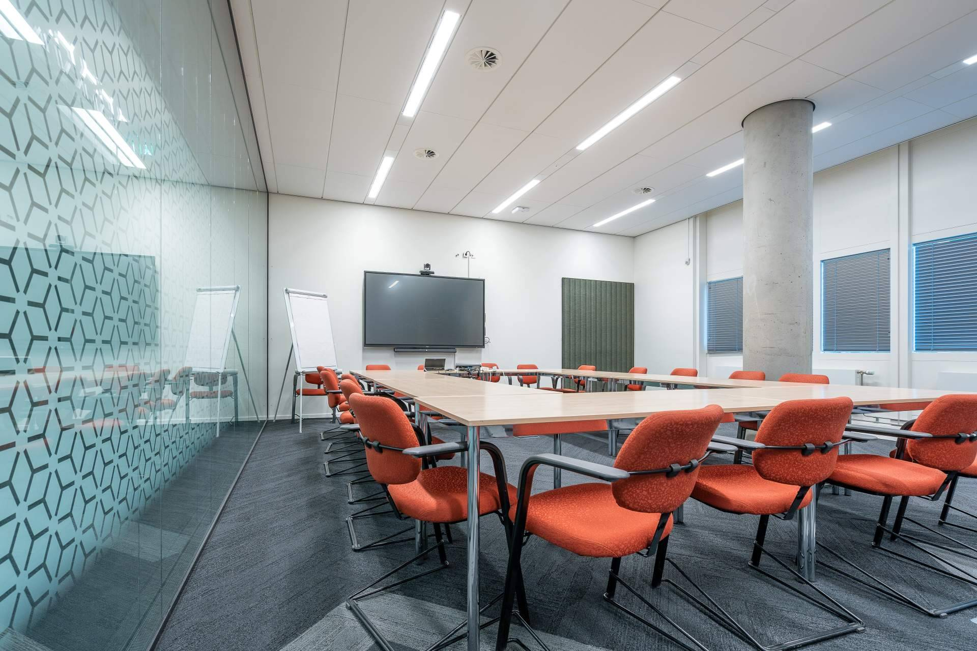 Centros con aulas de emprendimiento confían en Letssay Formación para capacitar a sus equipos docentes