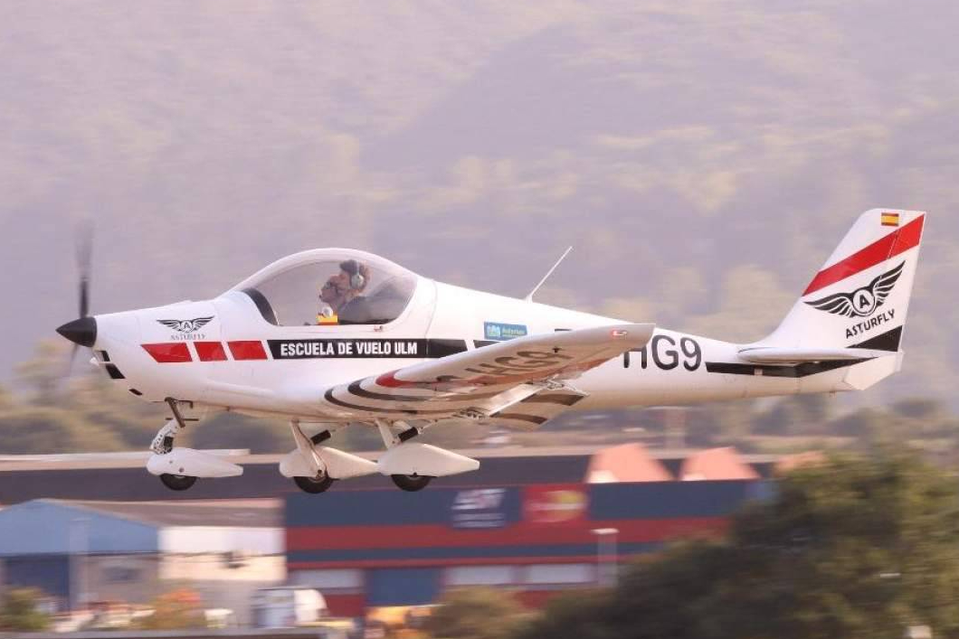 Aprender a volar en Asturias, el curso de piloto de ultraligero como vía de acceso a la aviación recreativa