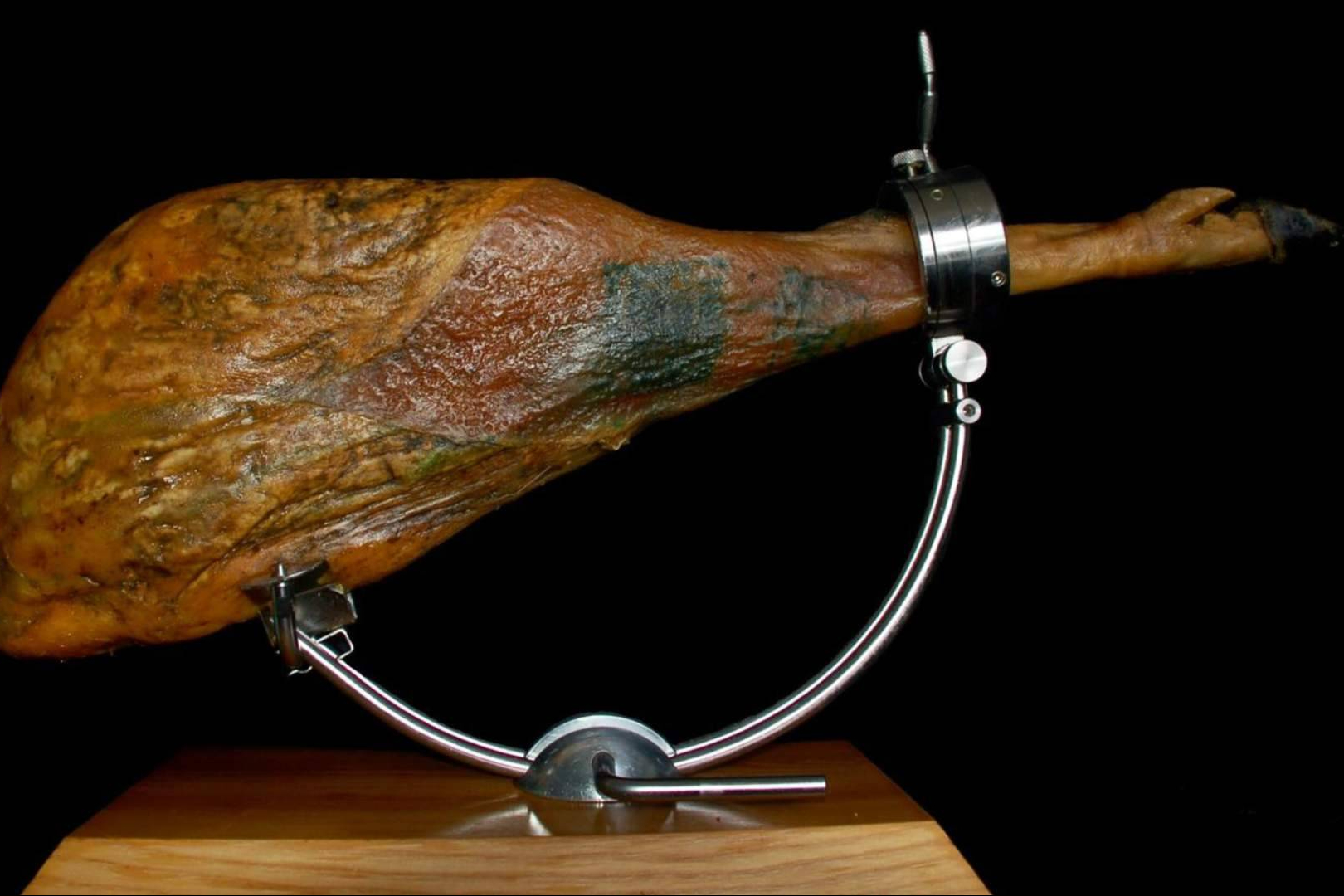 Jamón y Paleta de bellota 100% ibéricos; uno de los mejores precios y disponibilidad si se compran antes de diciembre