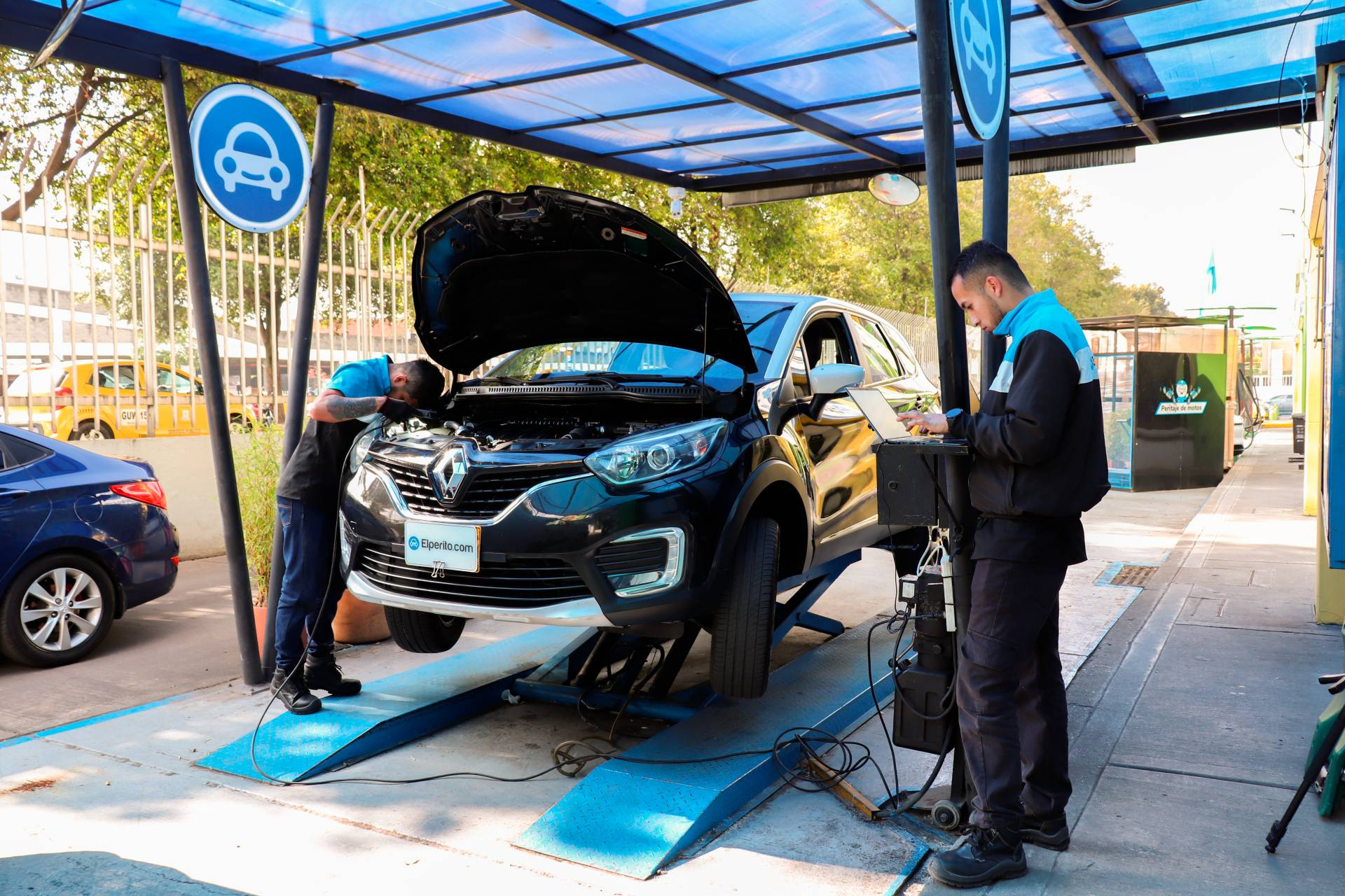 Elperito.com realiza peritajes vehiculares integrales en Colombia con más de 240 puntos de revisión