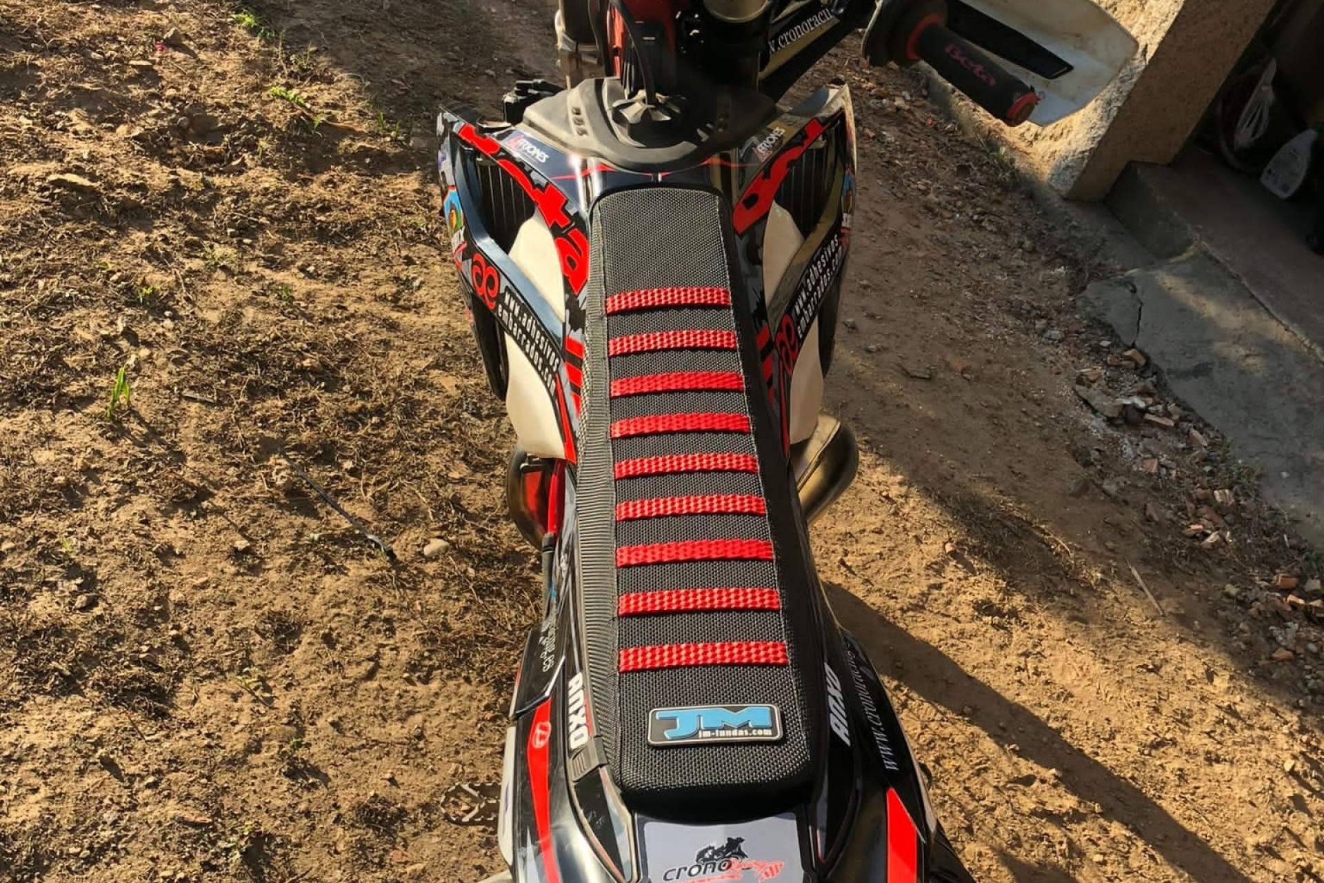 JM-FUNDAS revoluciona el sector con fundas de asiento personalizadas para pilotos
