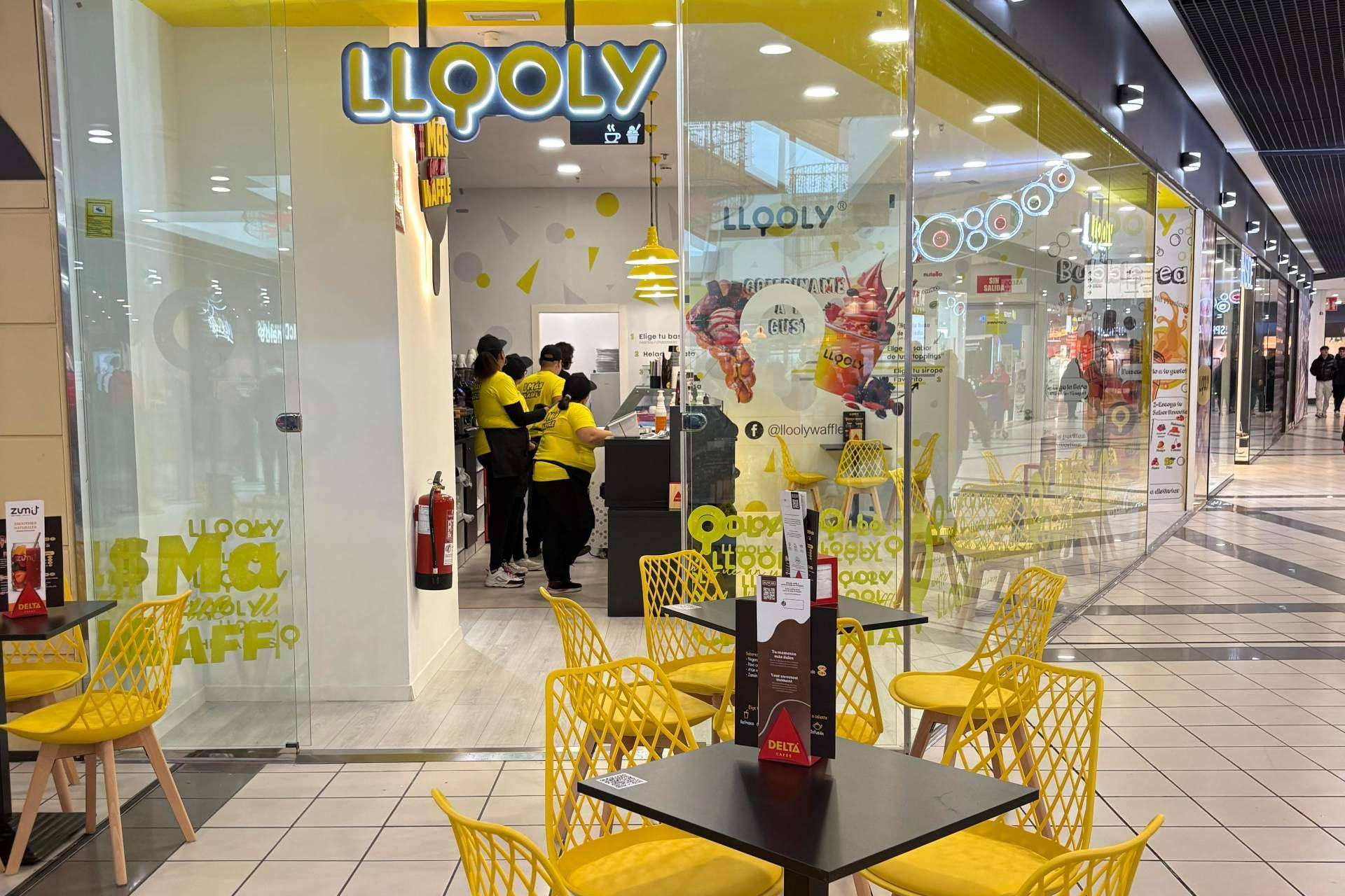 LLOOLY llega a Burgos con su concepto de bubble waffles y una oferta renovada de desayunos