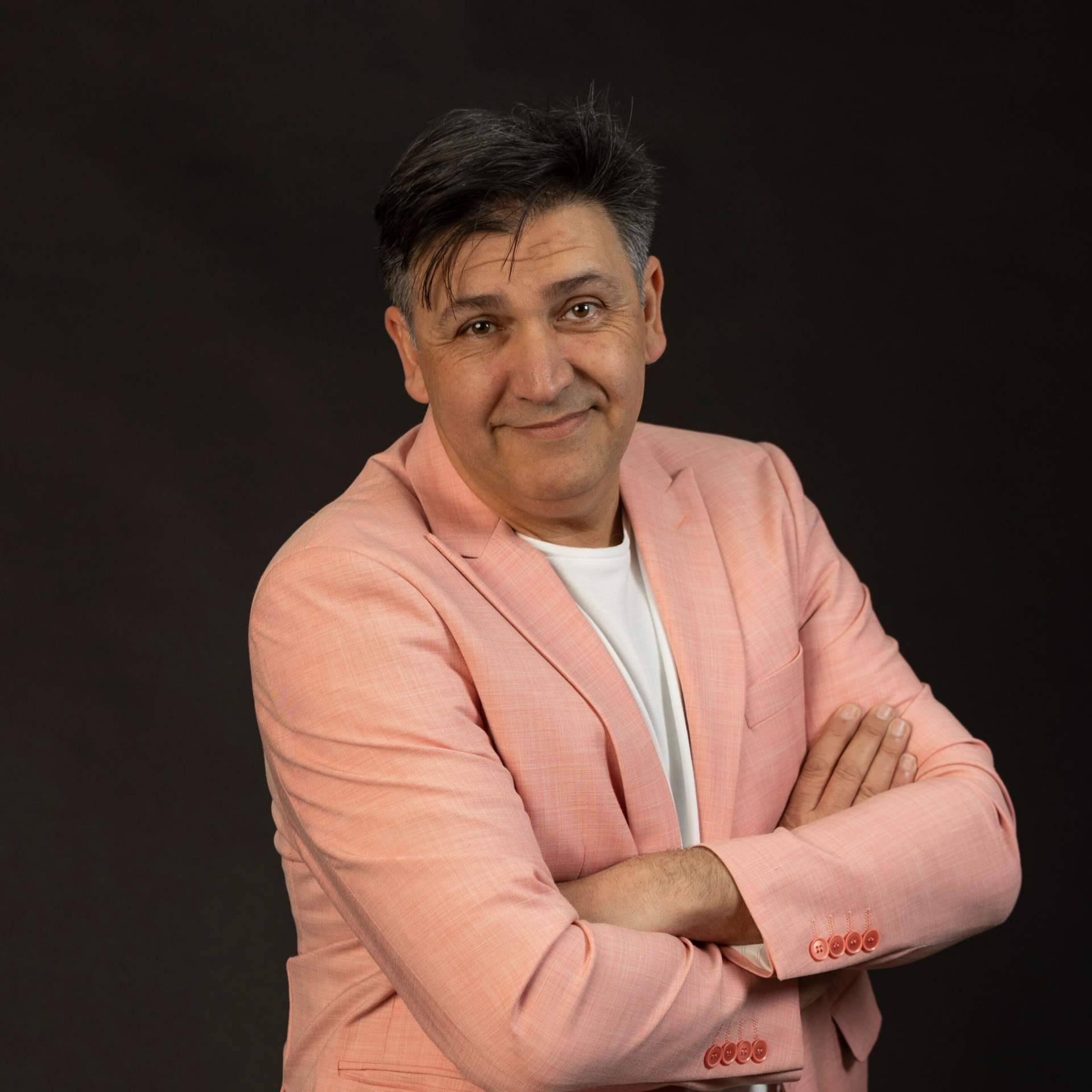 Miguel Tomé reivindica el valor de las ventas con un libro basado en historias reales y aprendizaje aplicado