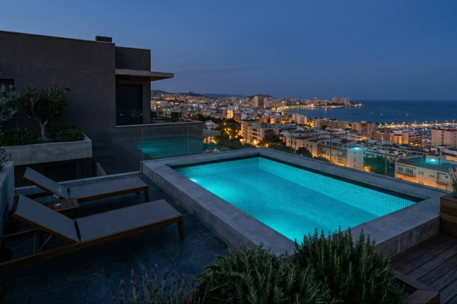 Configuradores avanzados, la clave para diseñar cuadros para piscinas adaptados a cada necesidad