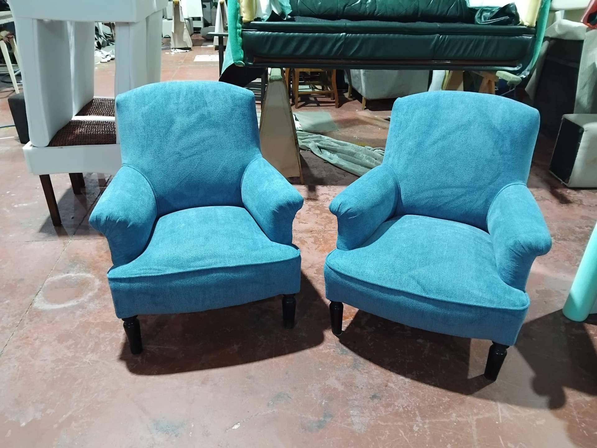 Restauración de muebles en Madrid; la familia que combate la cultura del usar y tirar