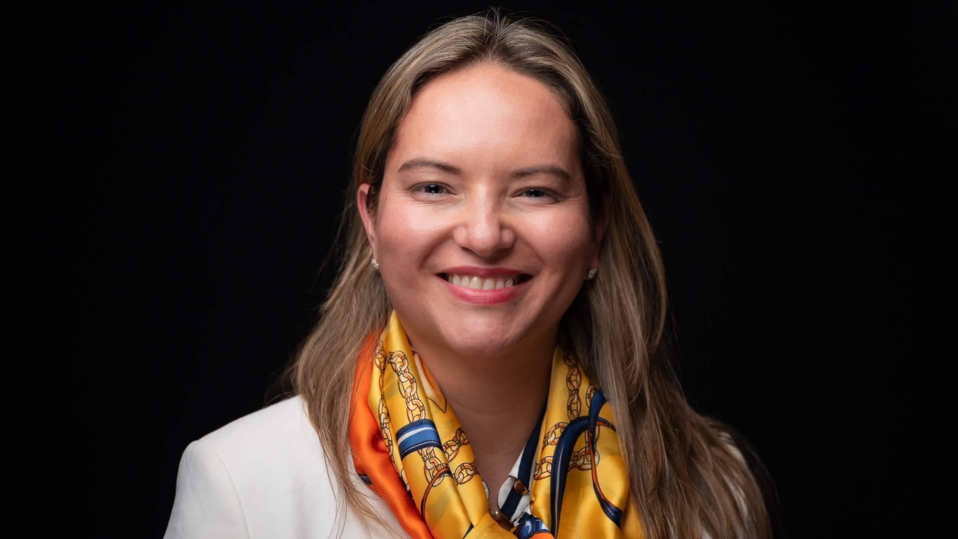 Andrea García Beltrán aborda los desafíos de la infancia ante los riesgos digitales actuales
