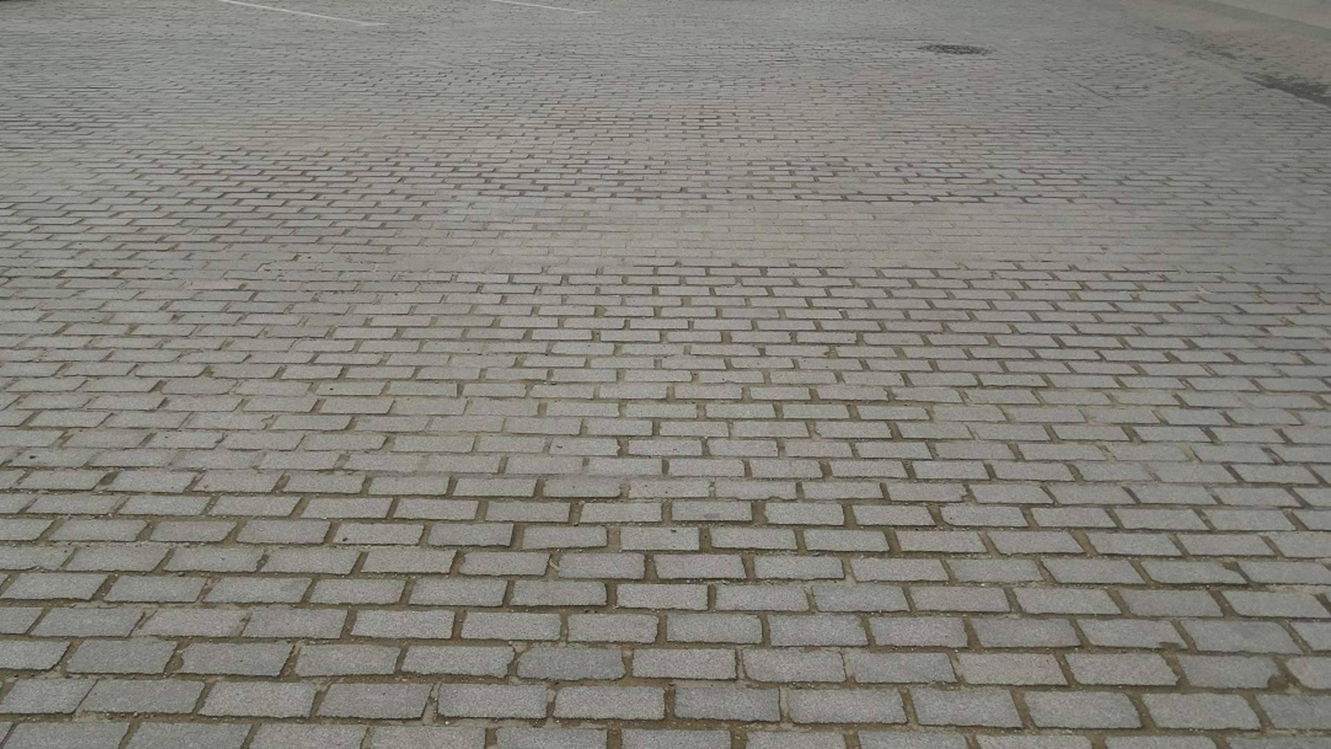Adoquines.es reivindica la durabilidad de los adoquines como solución para calles y plazas