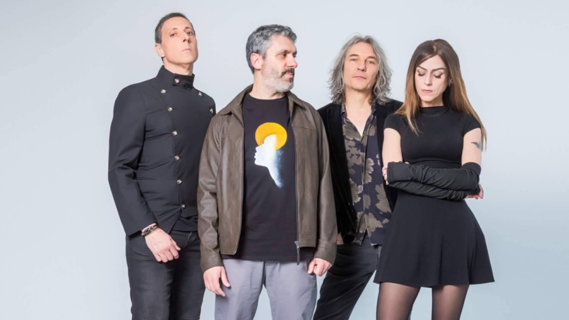 Belide publica 'Caminando a tientas', disponible en CD, vinilo y cassette